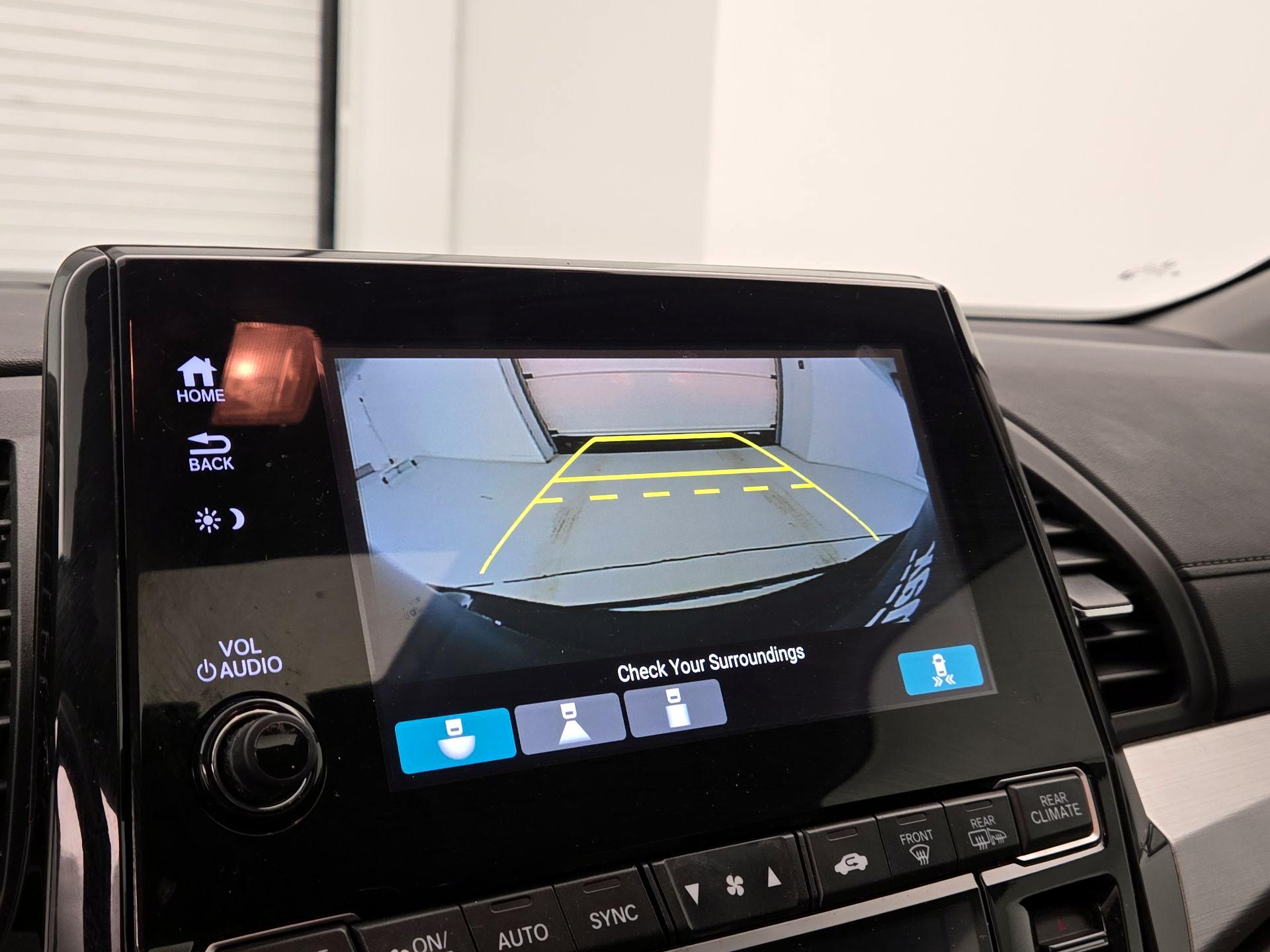 Thumbnail: 2019 Honda Odyssey - 14