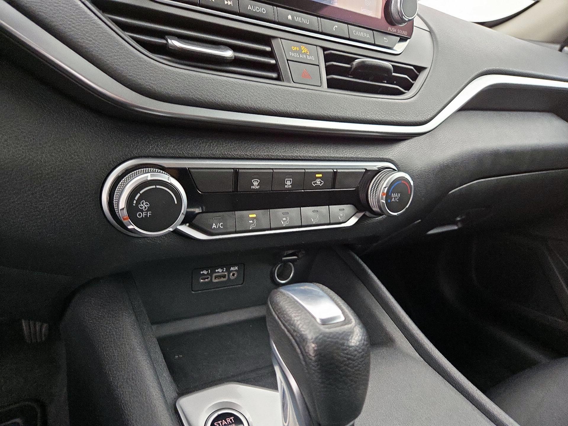 Thumbnail: 2020 Nissan Altima - 16