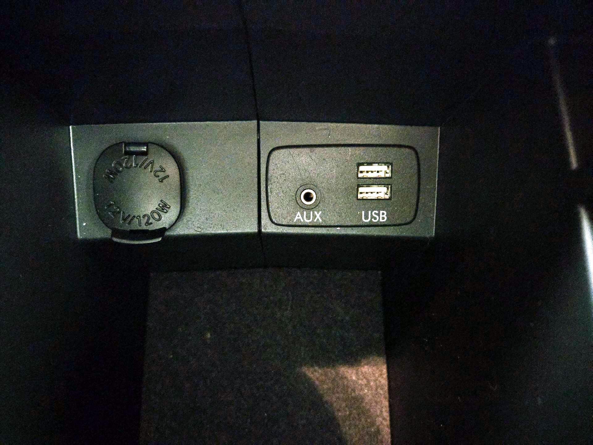 Thumbnail: 2017 Subaru Forester - 18