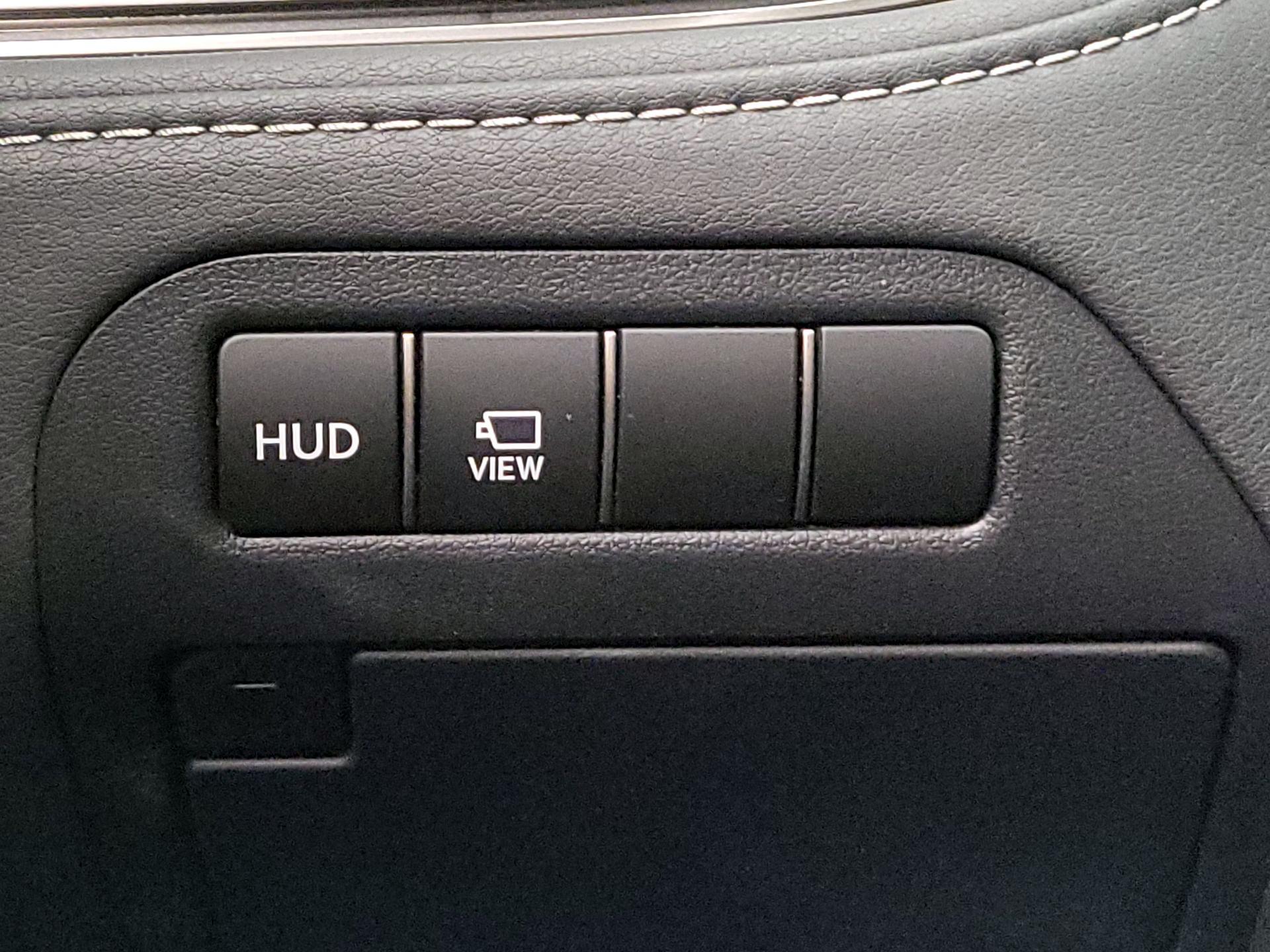 Thumbnail: 2020 Lexus LS - 13