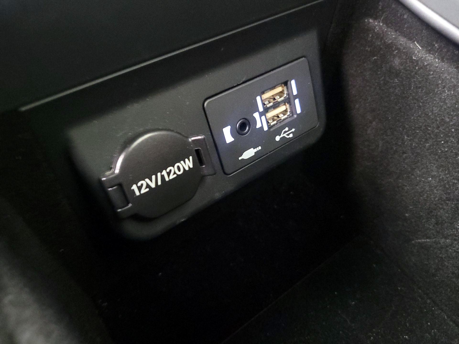 Thumbnail: 2020 Lexus LS - 19