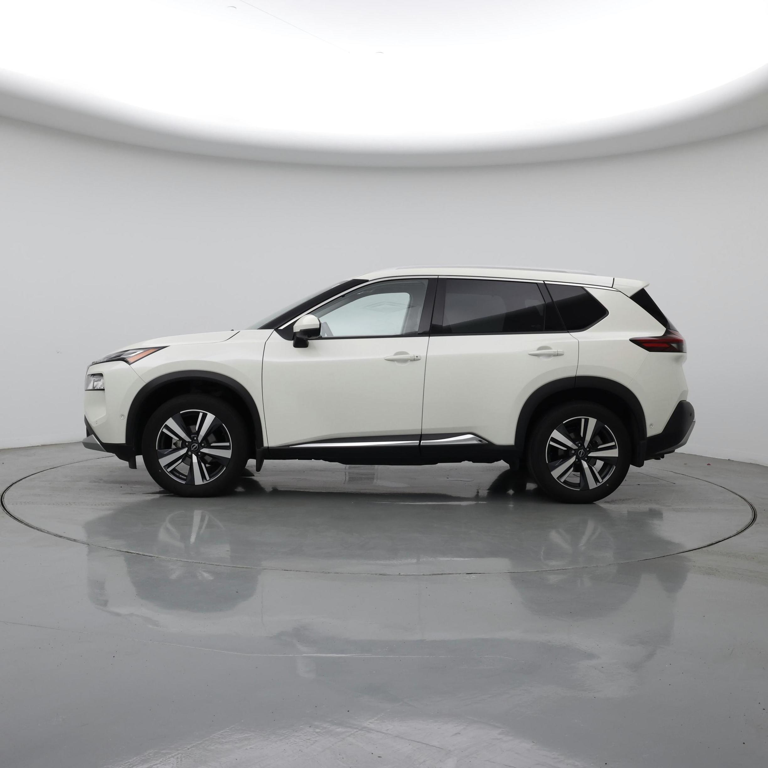 Thumbnail: 2023 Nissan Rogue - 3