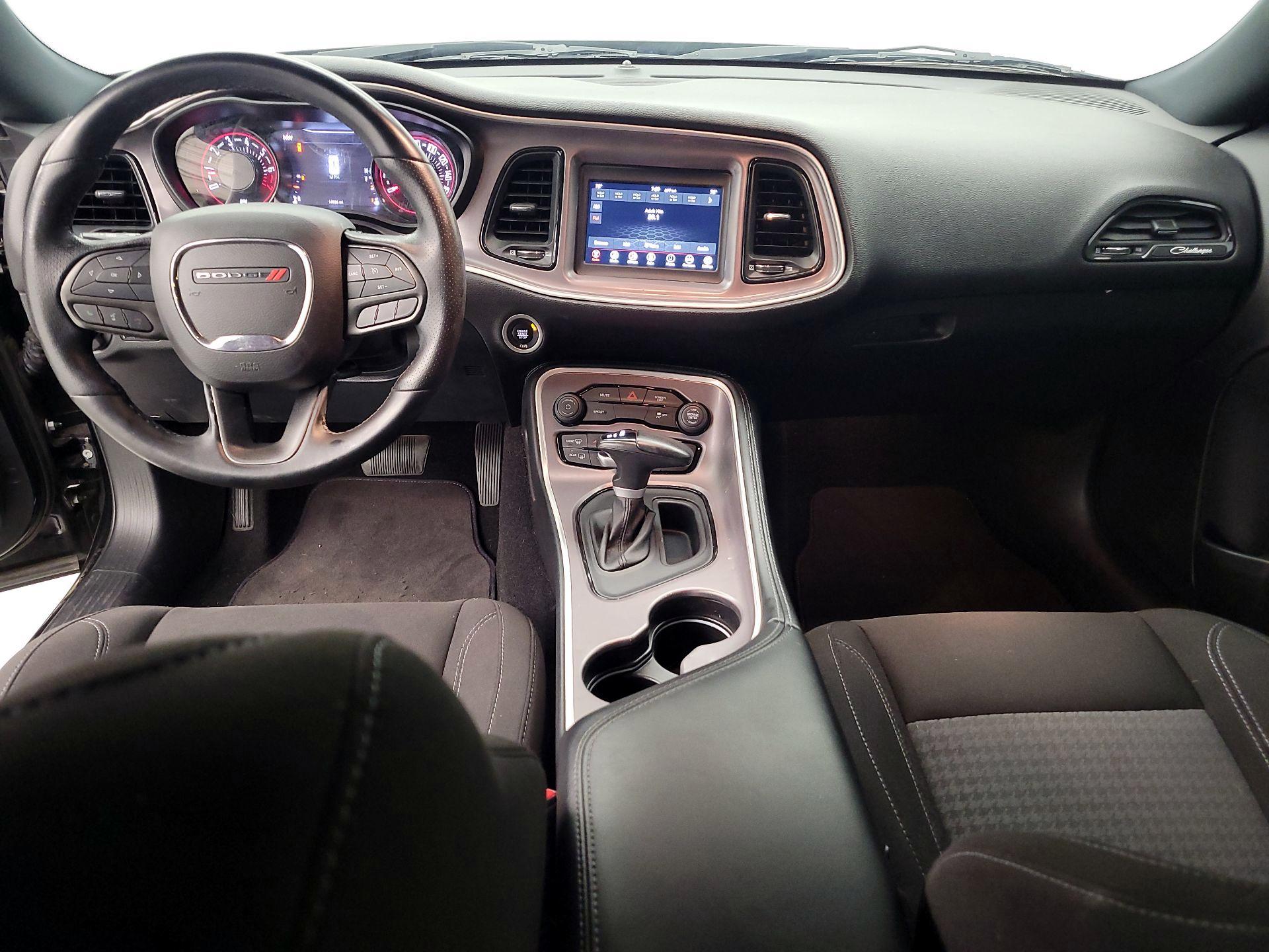 Thumbnail: 2022 Dodge Challenger - 9