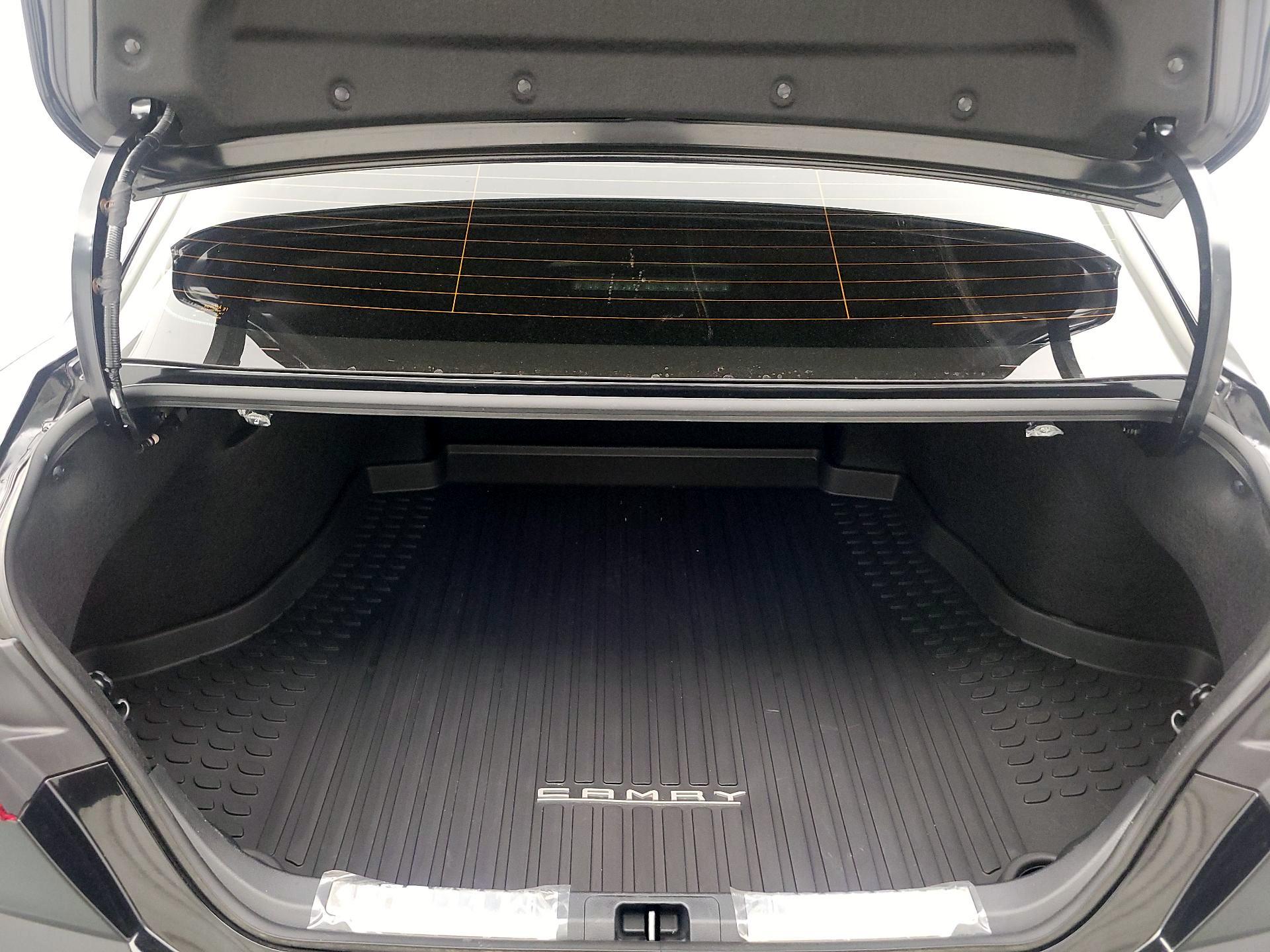 Thumbnail: 2025 Toyota Camry - 20