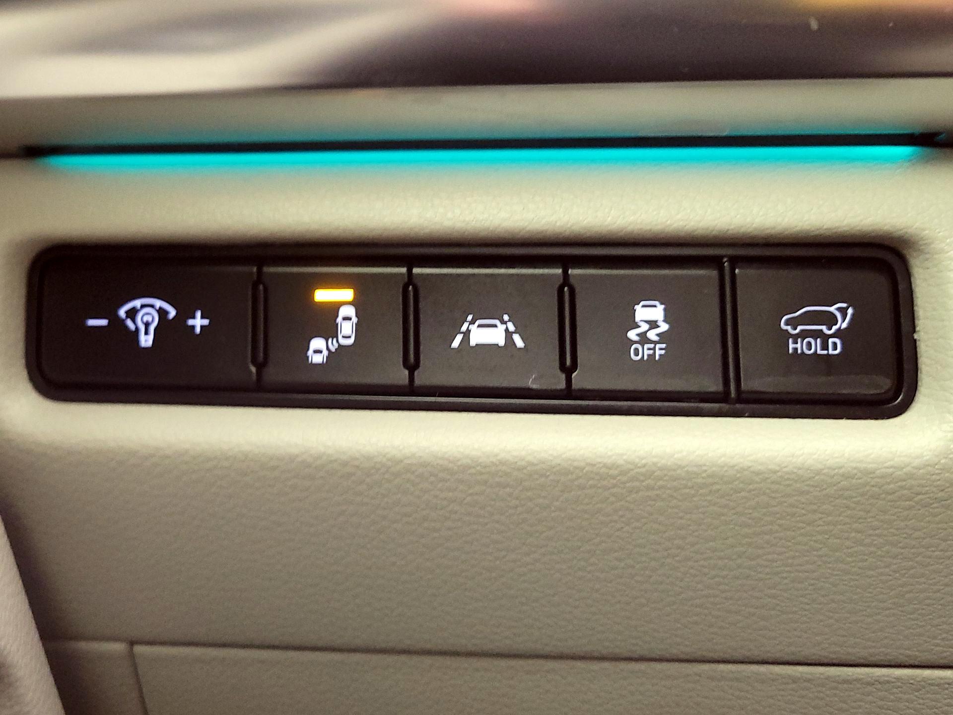 Thumbnail: 2020 Kia Telluride - 13