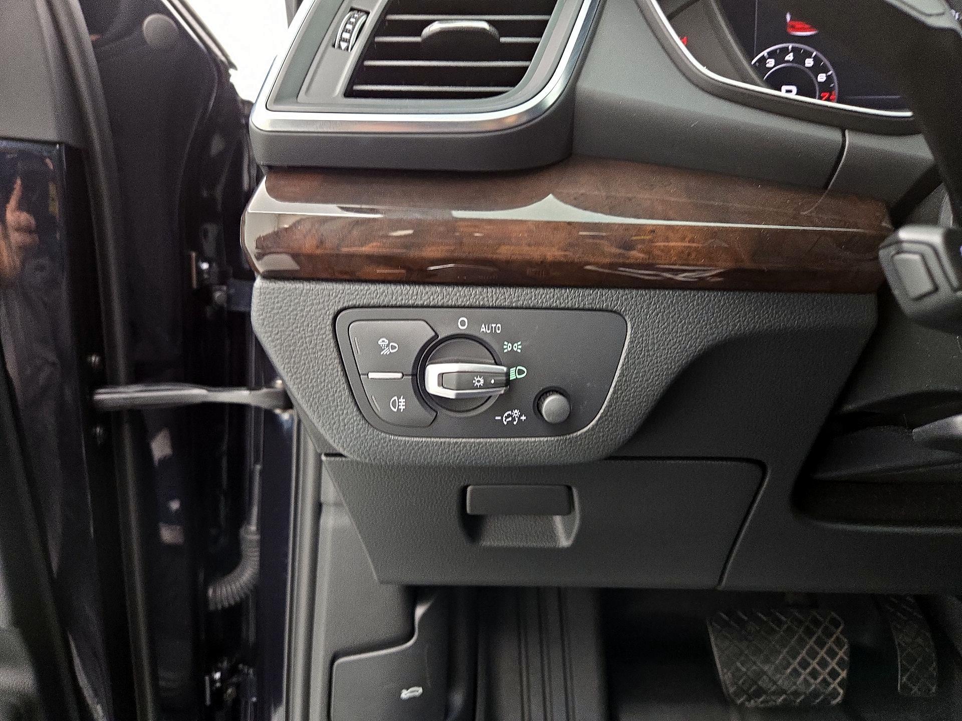 Thumbnail: 2019 Audi Q5 - 11