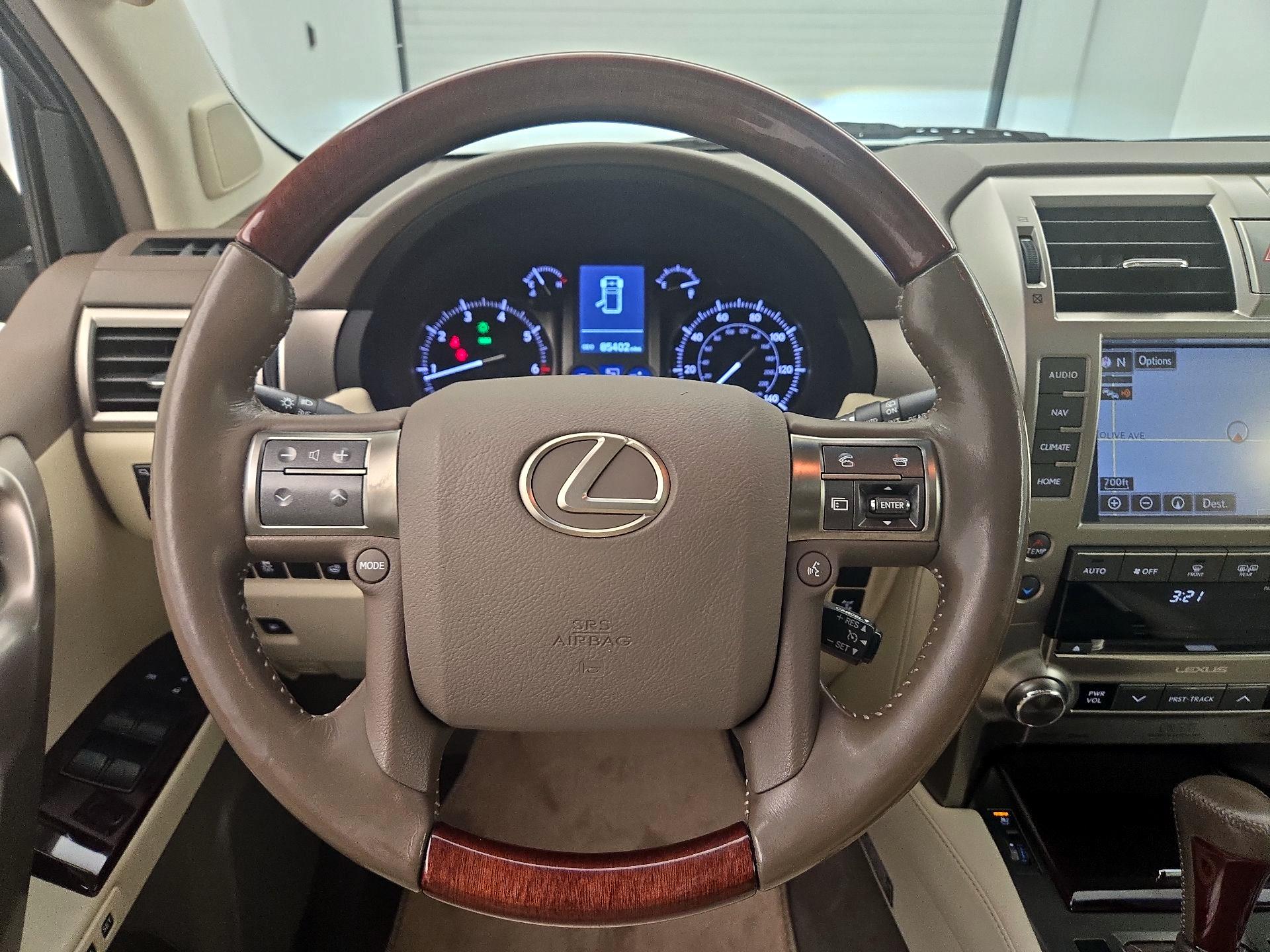 Thumbnail: 2016 Lexus GX - 10