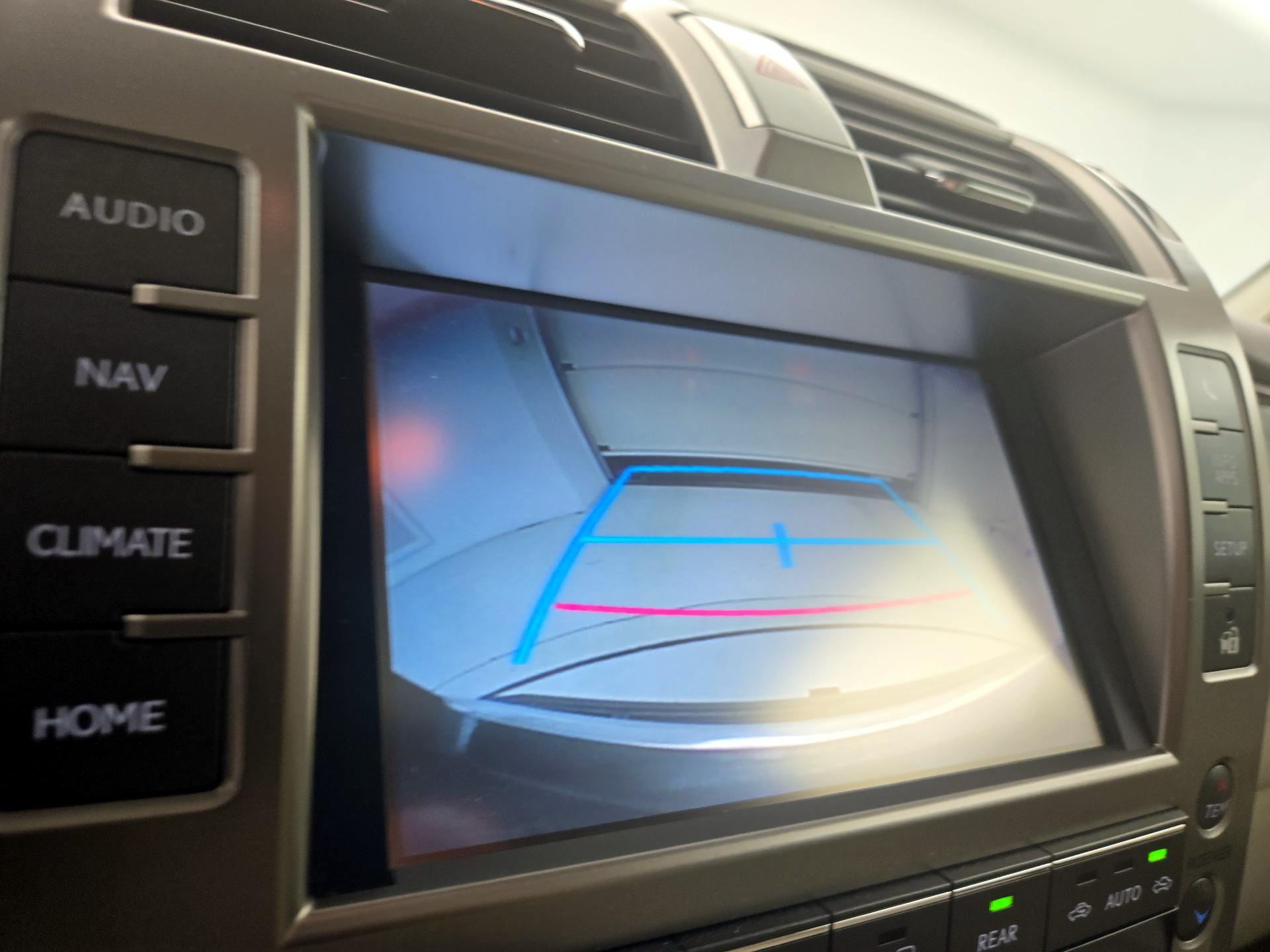Thumbnail: 2016 Lexus GX - 15