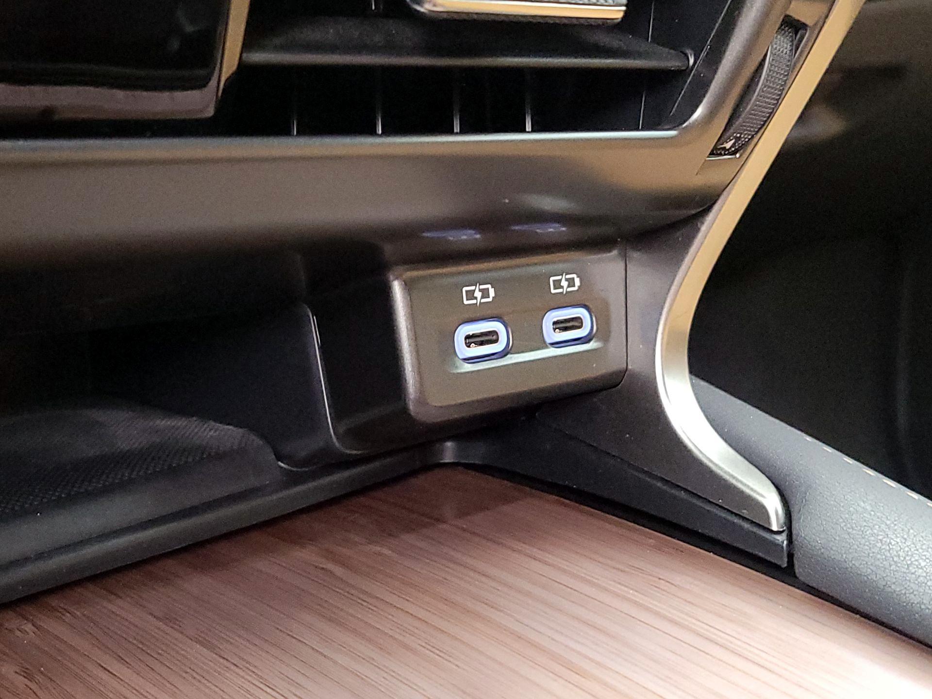 Thumbnail: 2024 Lexus RX - 18