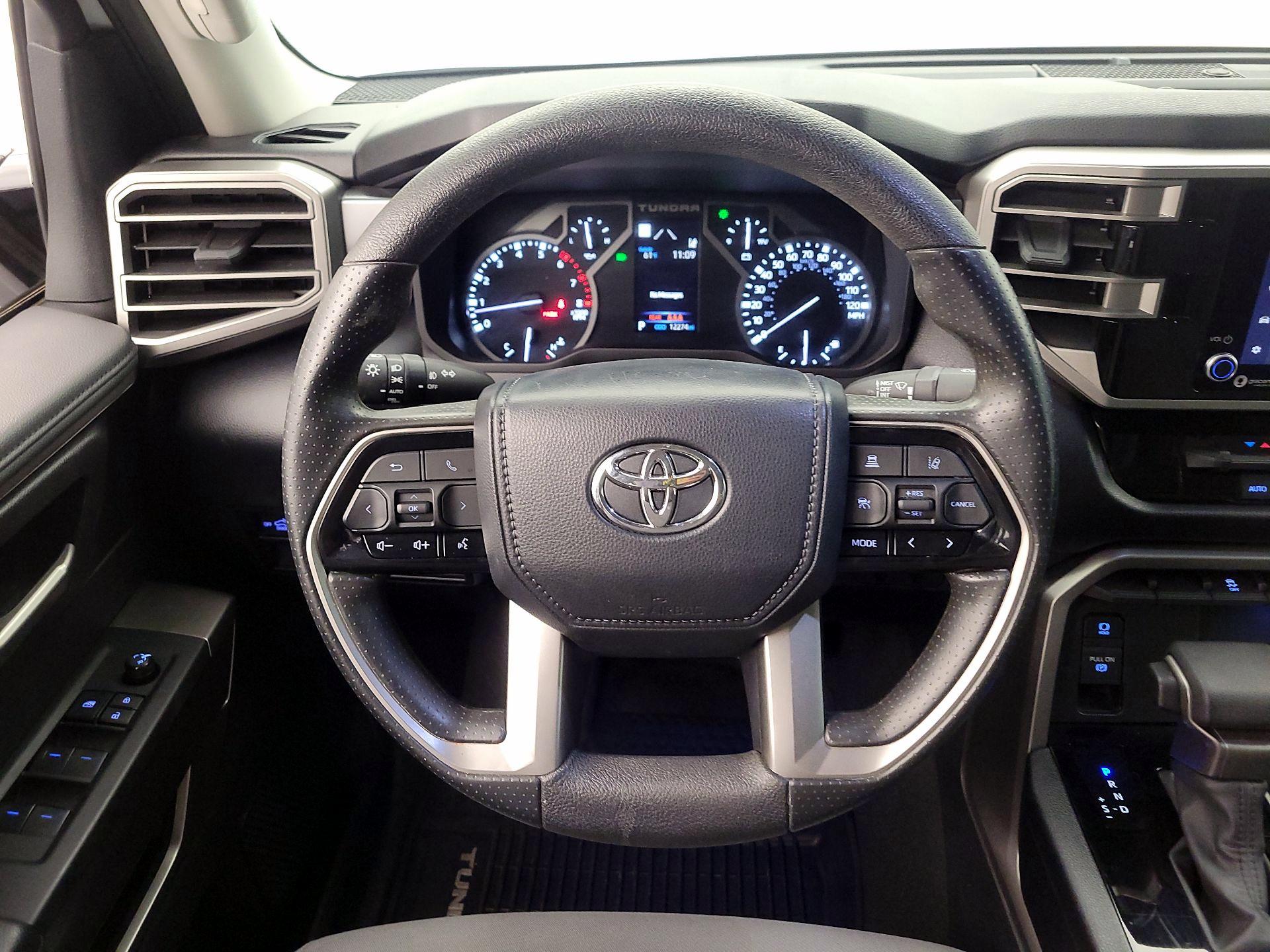 Thumbnail: 2024 Toyota Tundra - 10