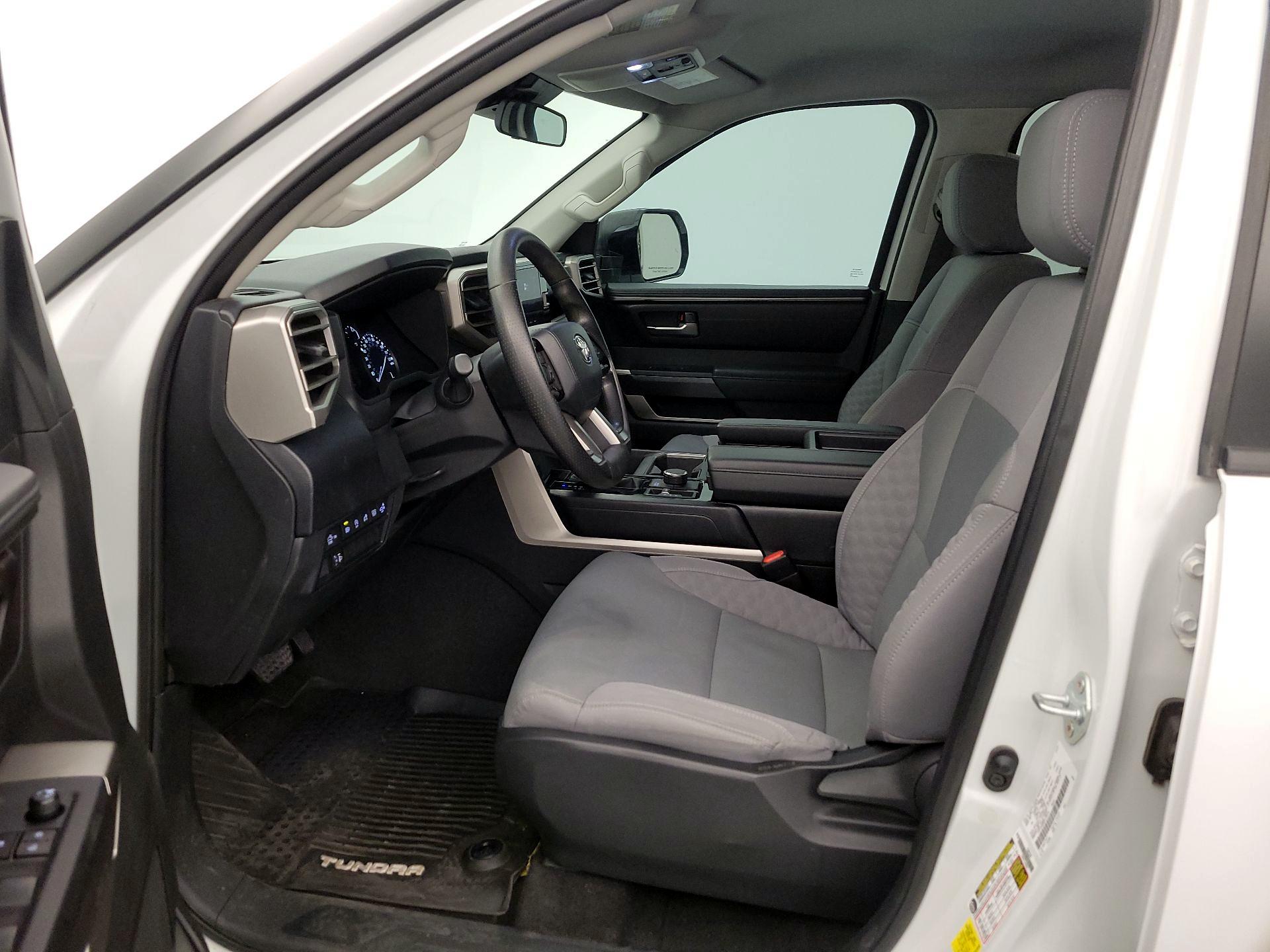 Thumbnail: 2024 Toyota Tundra - 11