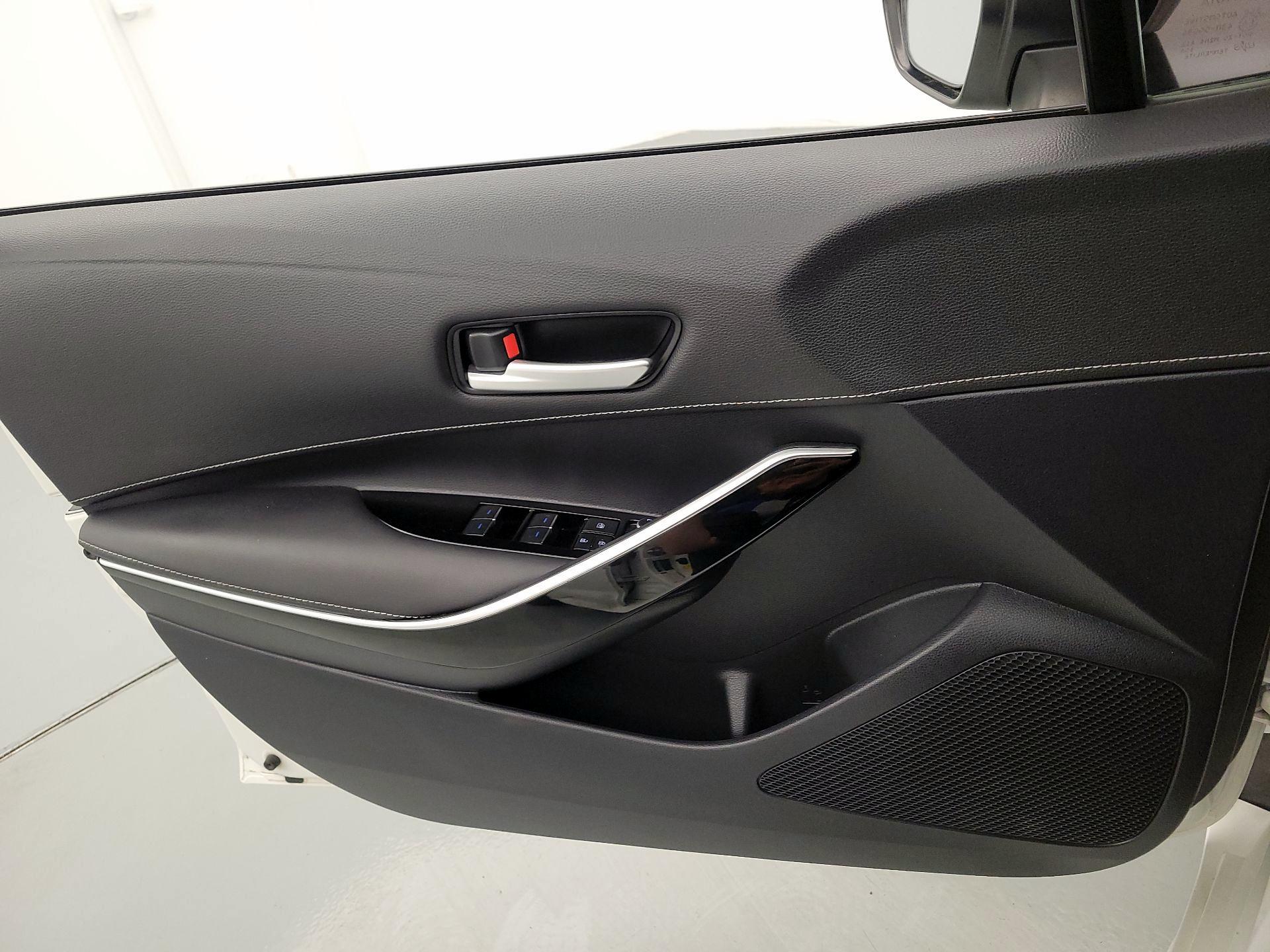 Thumbnail: 2020 Toyota Corolla - 12