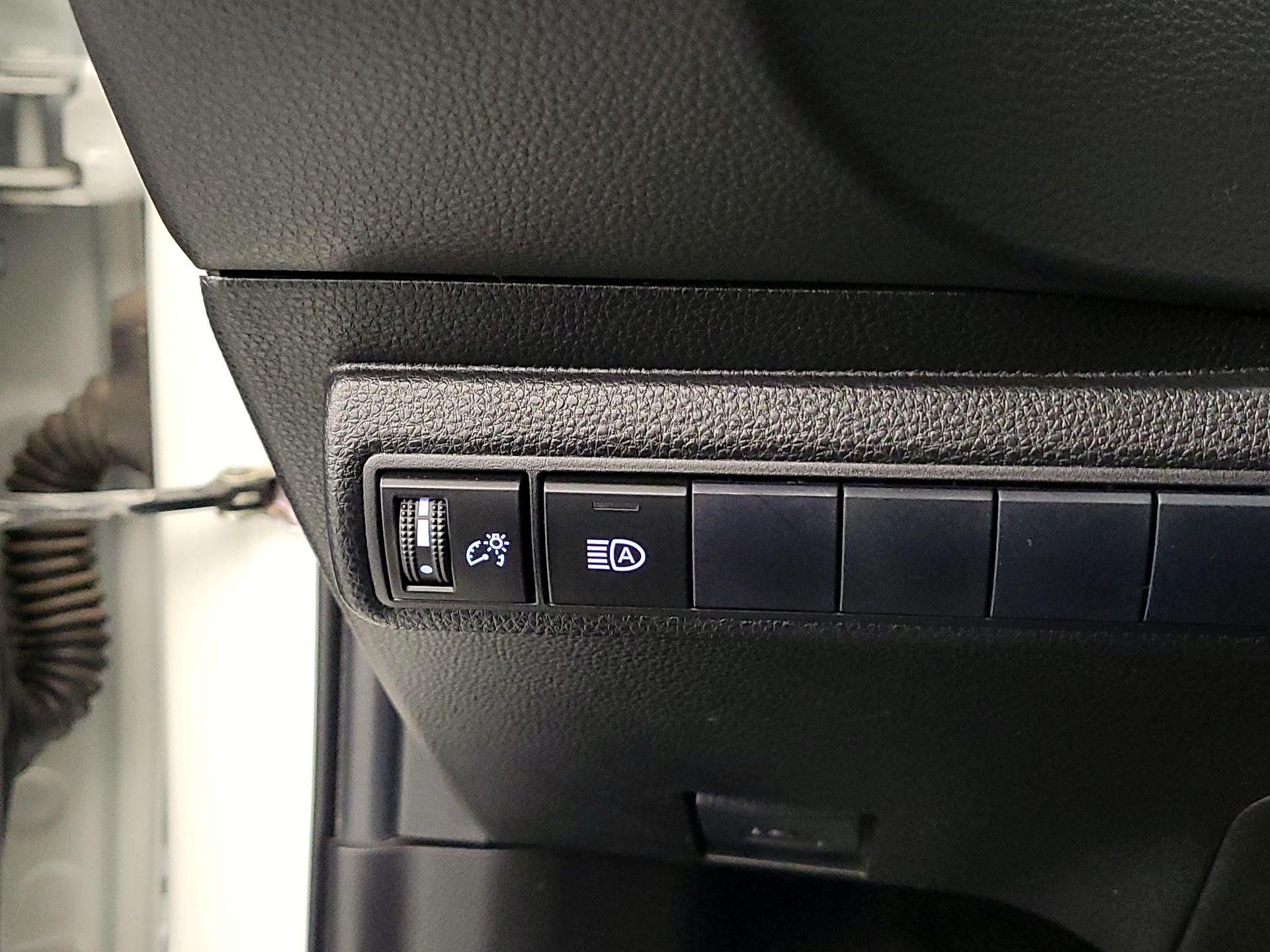 Thumbnail: 2020 Toyota Corolla - 13