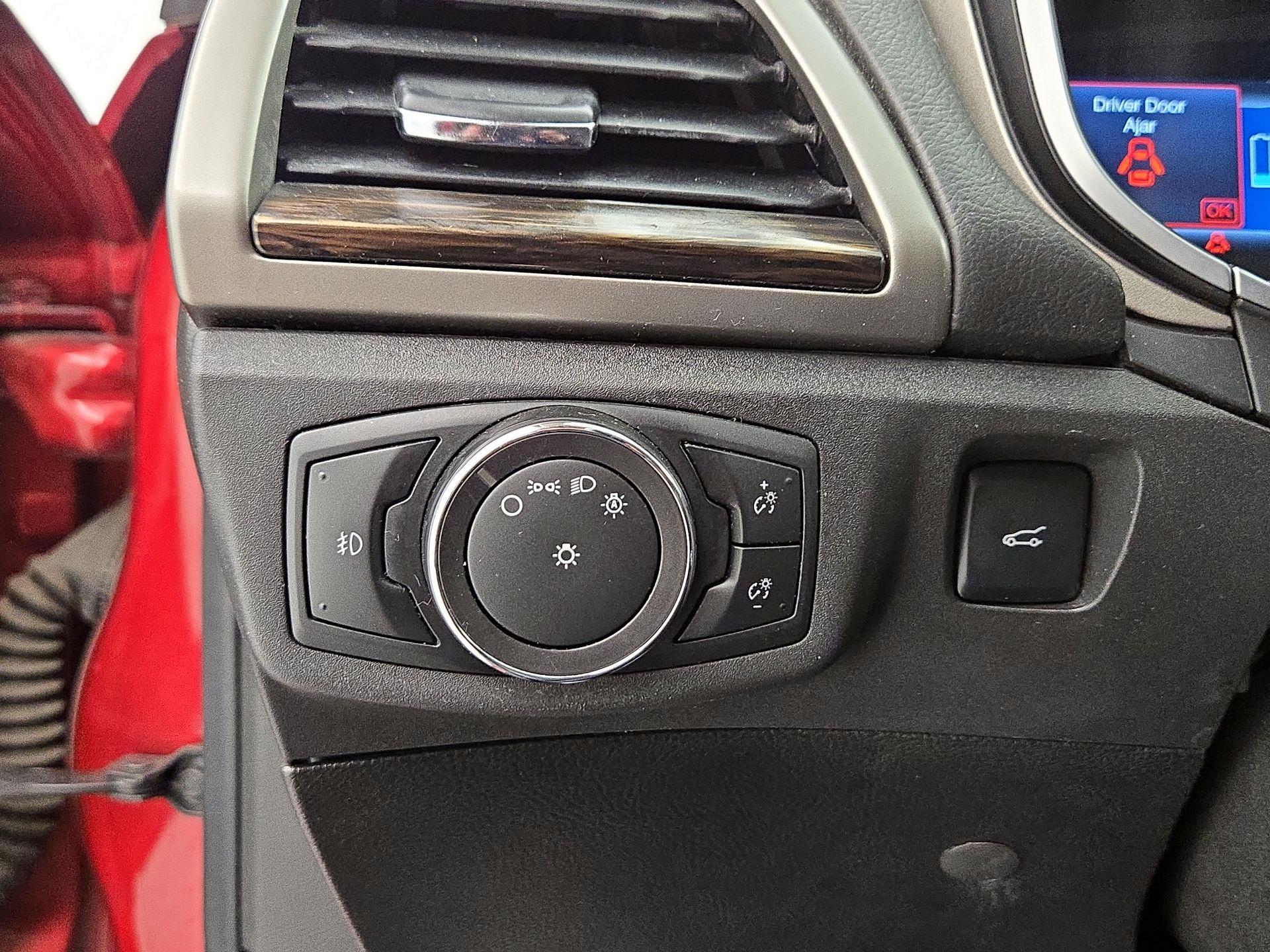 Thumbnail: 2014 Ford Fusion - 13