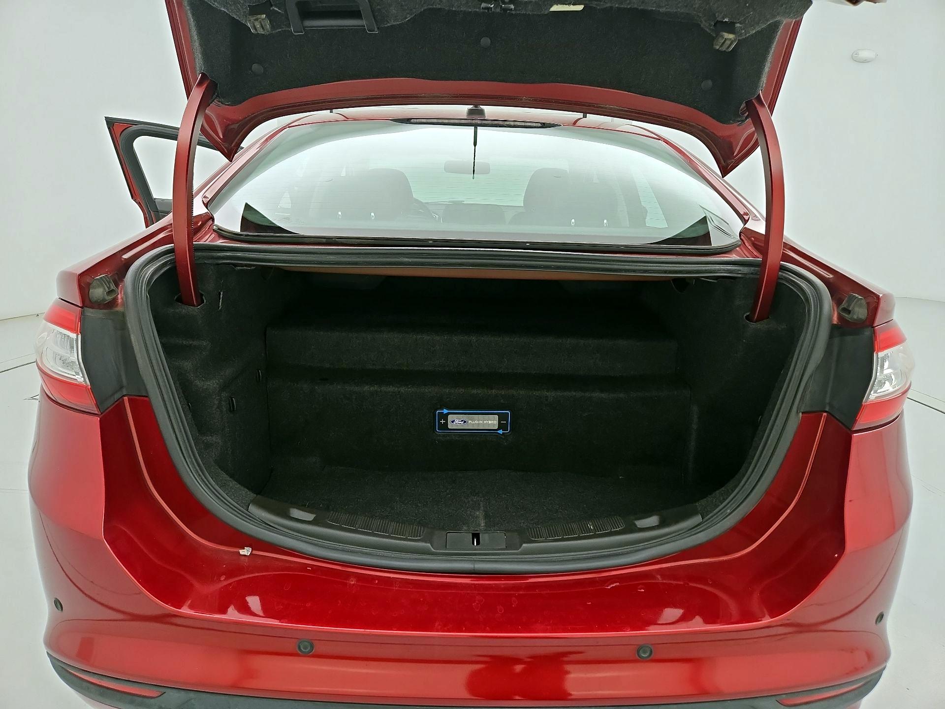 Thumbnail: 2014 Ford Fusion - 19