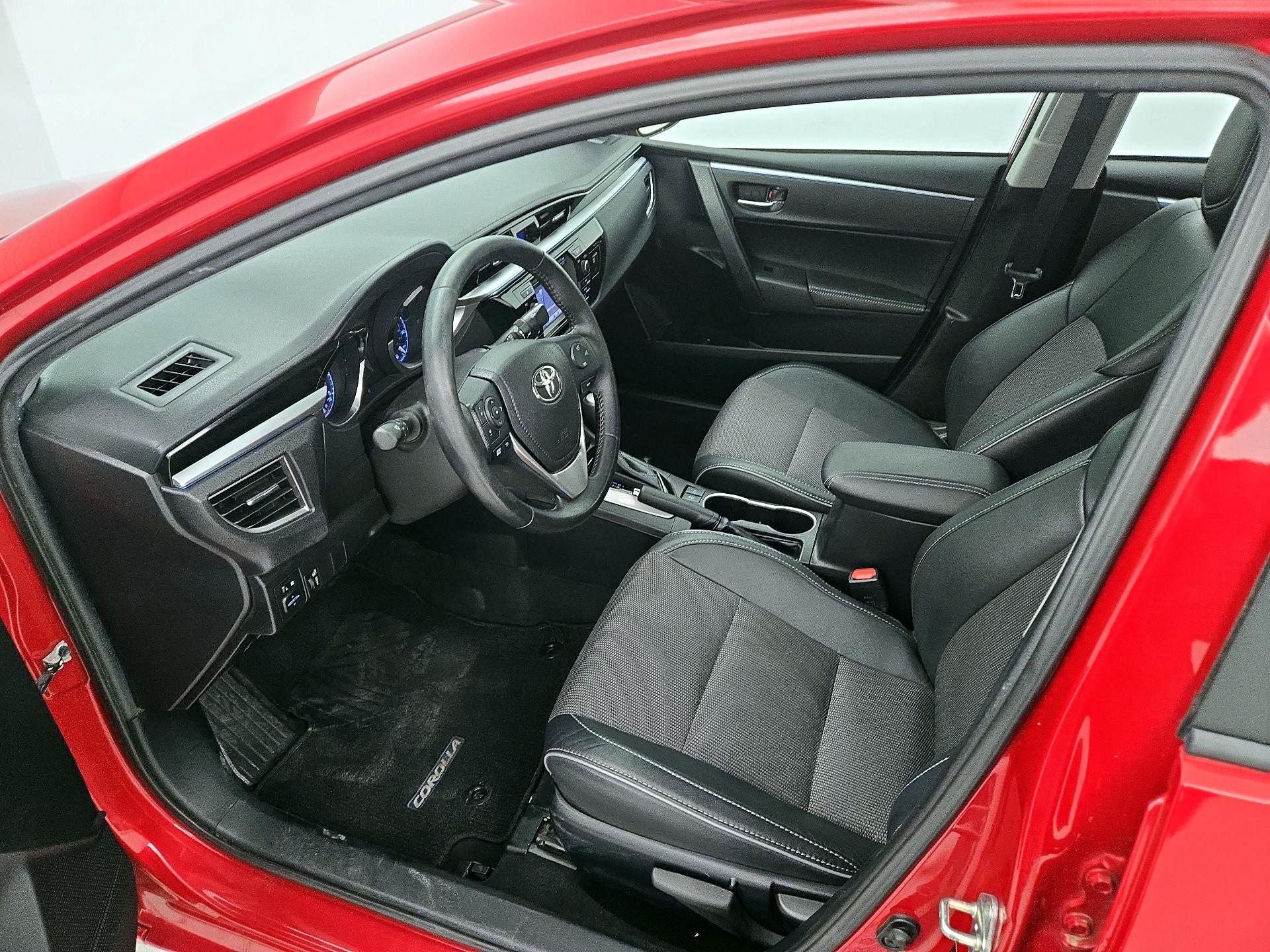 Thumbnail: 2015 Toyota Corolla - 11