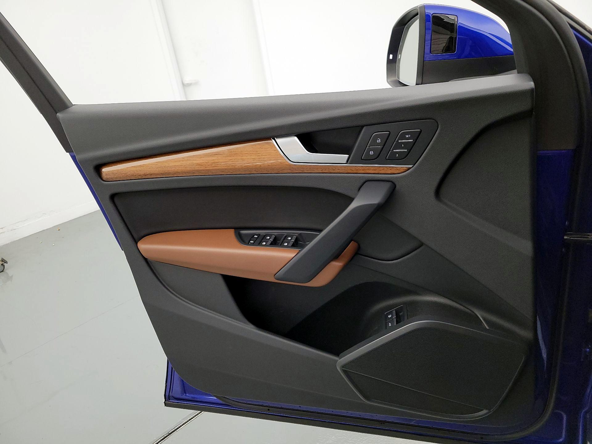 Thumbnail: 2022 Audi Q5 - 12