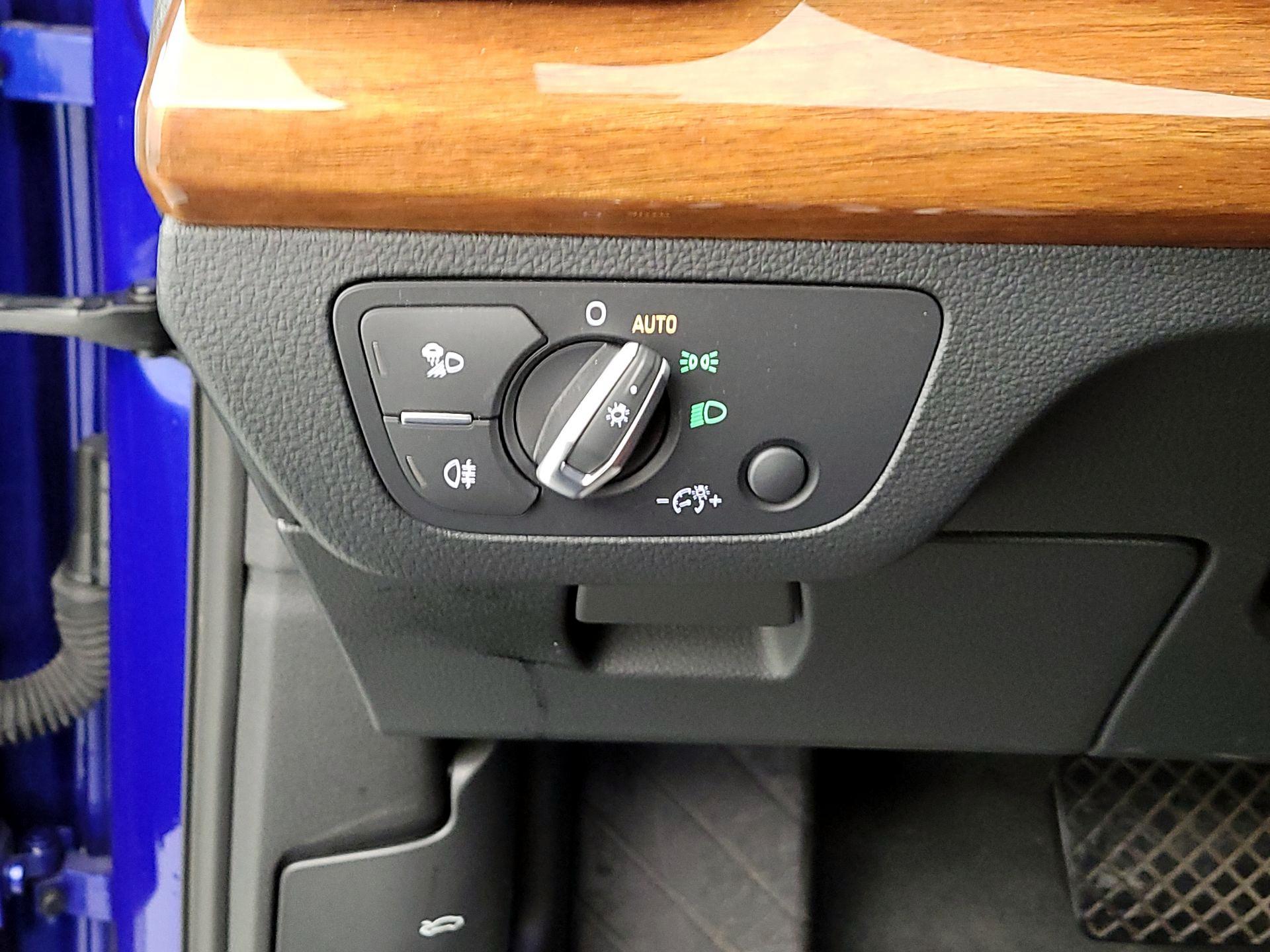 Thumbnail: 2022 Audi Q5 - 13