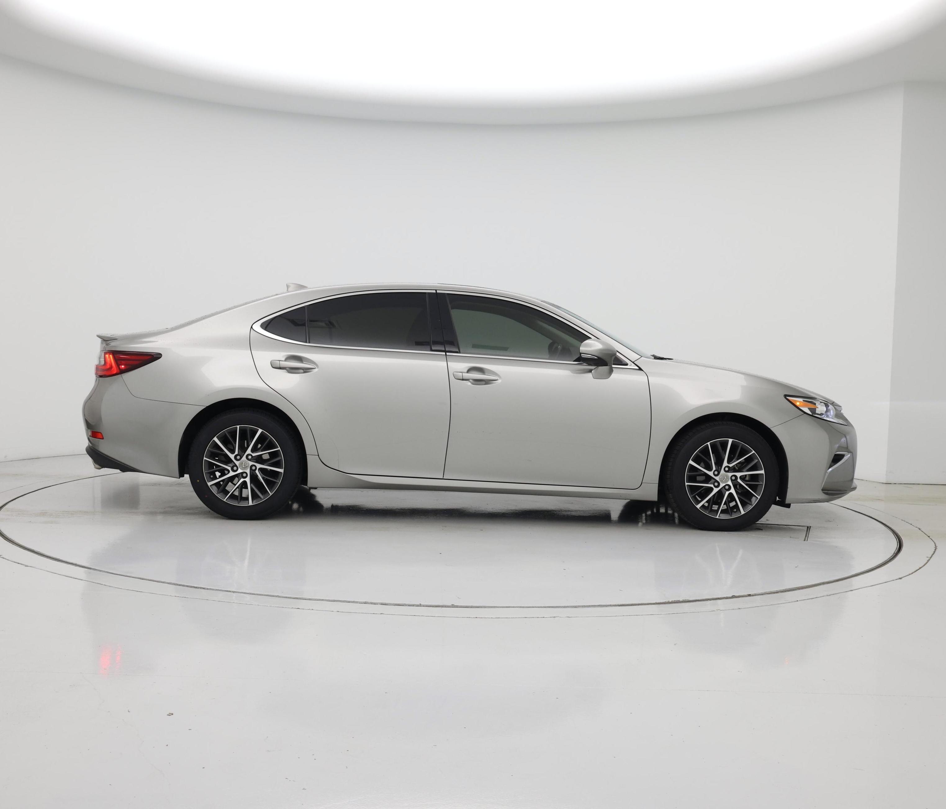 Thumbnail: 2016 Lexus ES - 7
