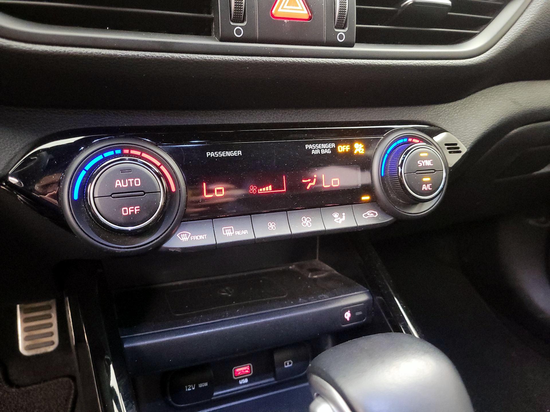 Thumbnail: 2023 Kia Forte - 17