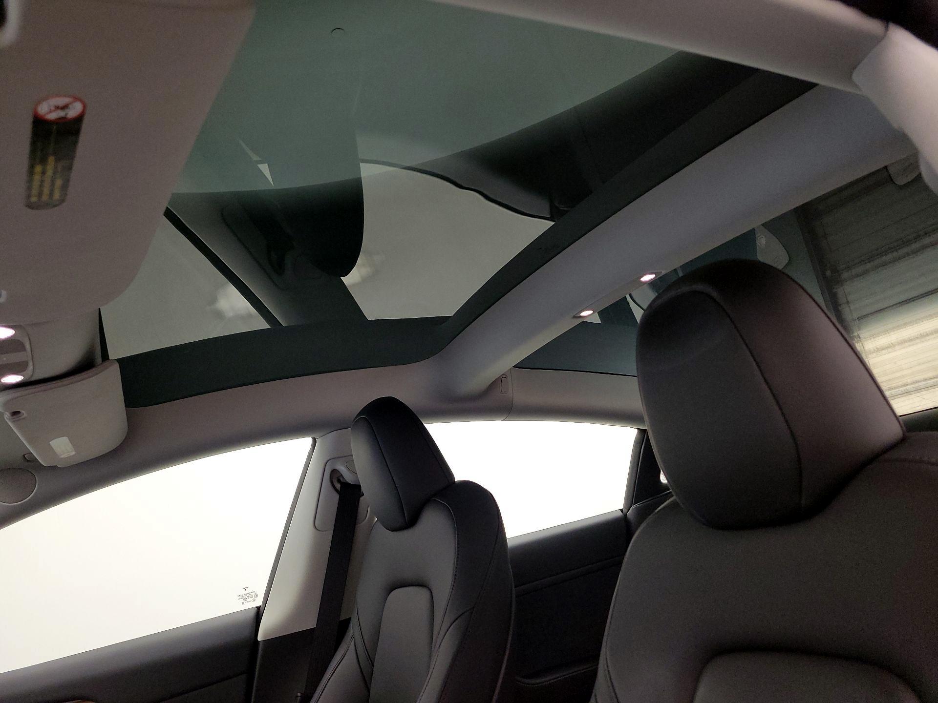 Thumbnail: 2023 Tesla Model 3 - 18