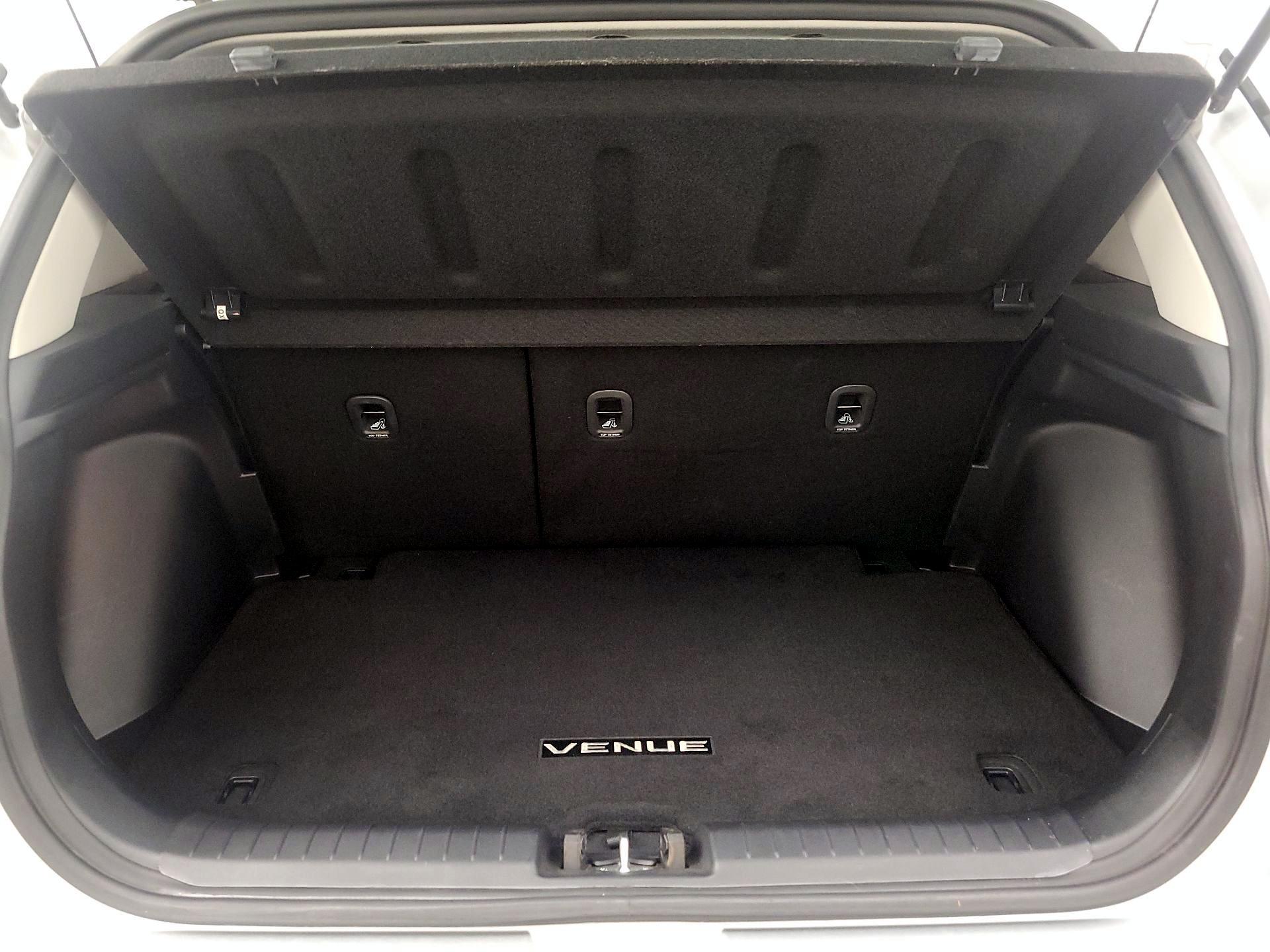 Thumbnail: 2023 Hyundai Venue - 20