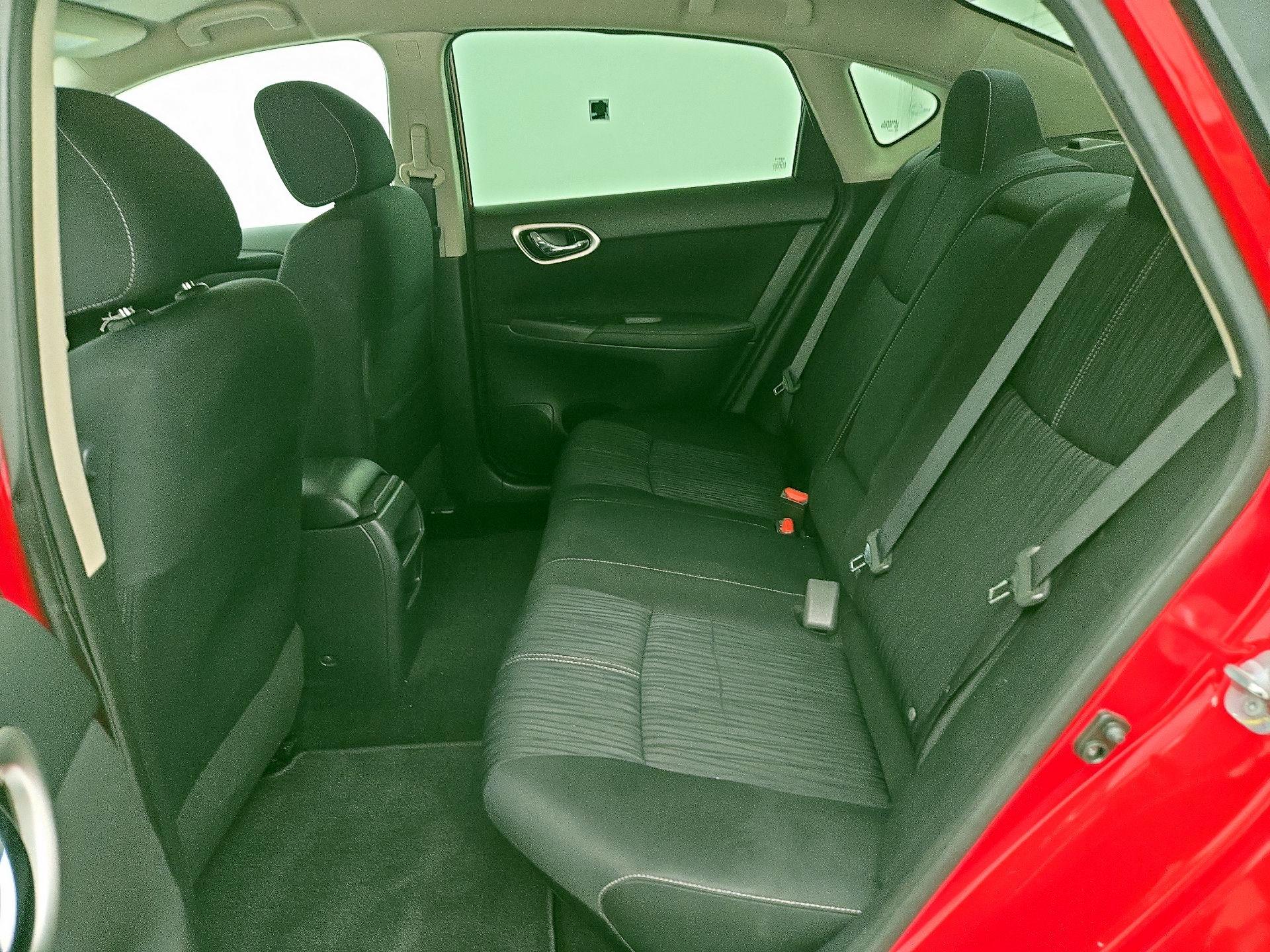 Thumbnail: 2016 Nissan Sentra - 19