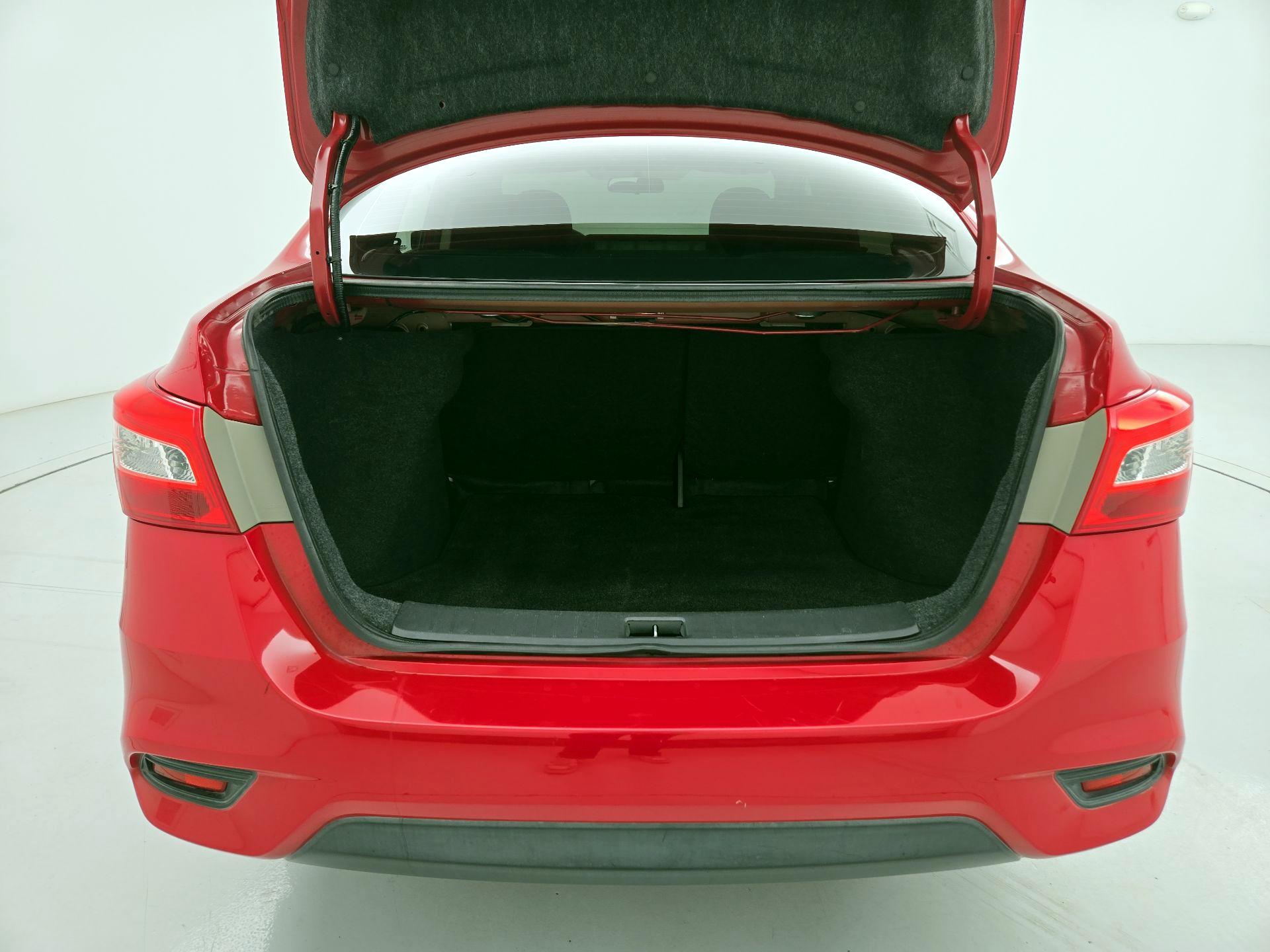 Thumbnail: 2016 Nissan Sentra - 20