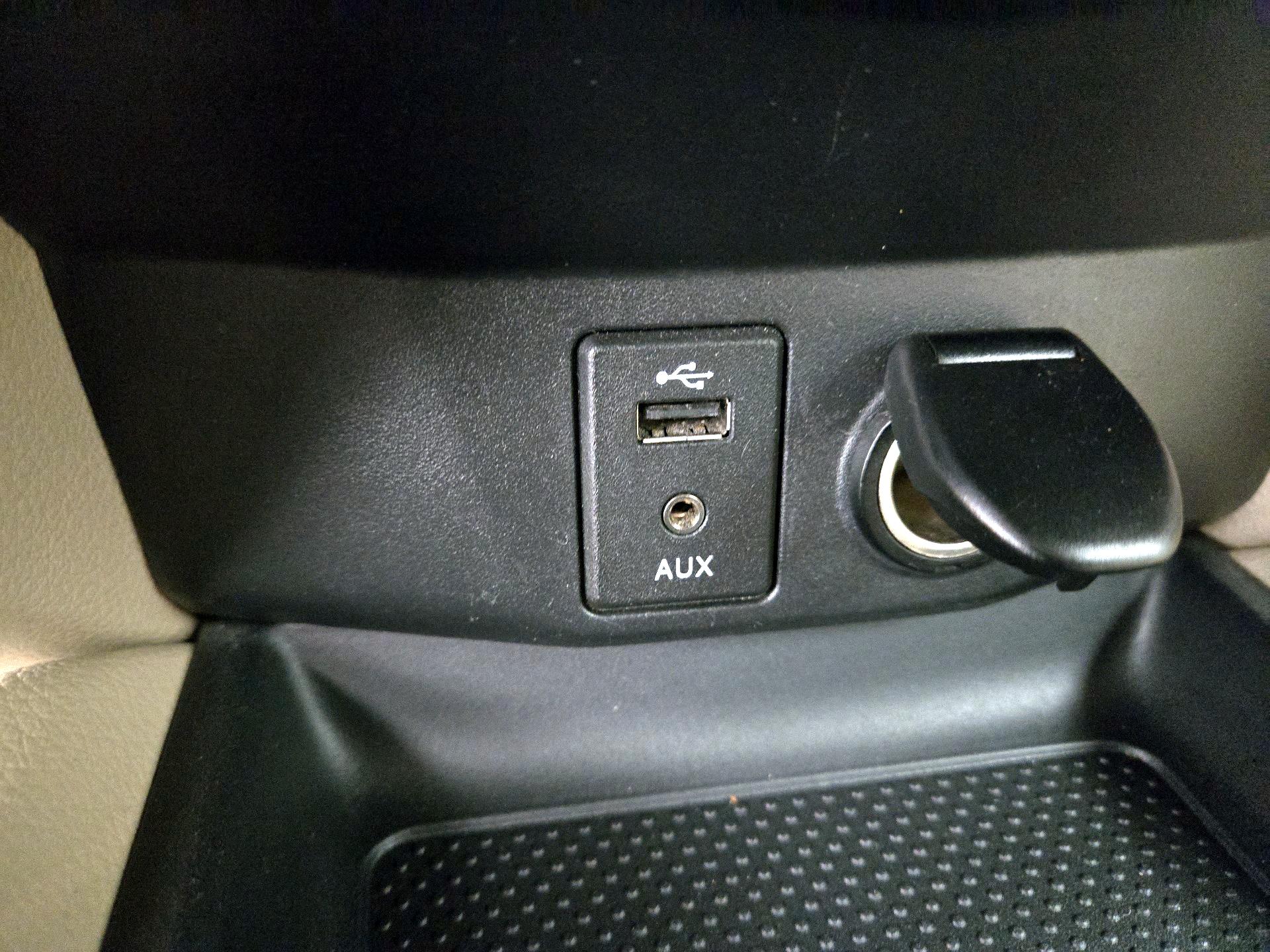 Thumbnail: 2015 Nissan Rogue - 18