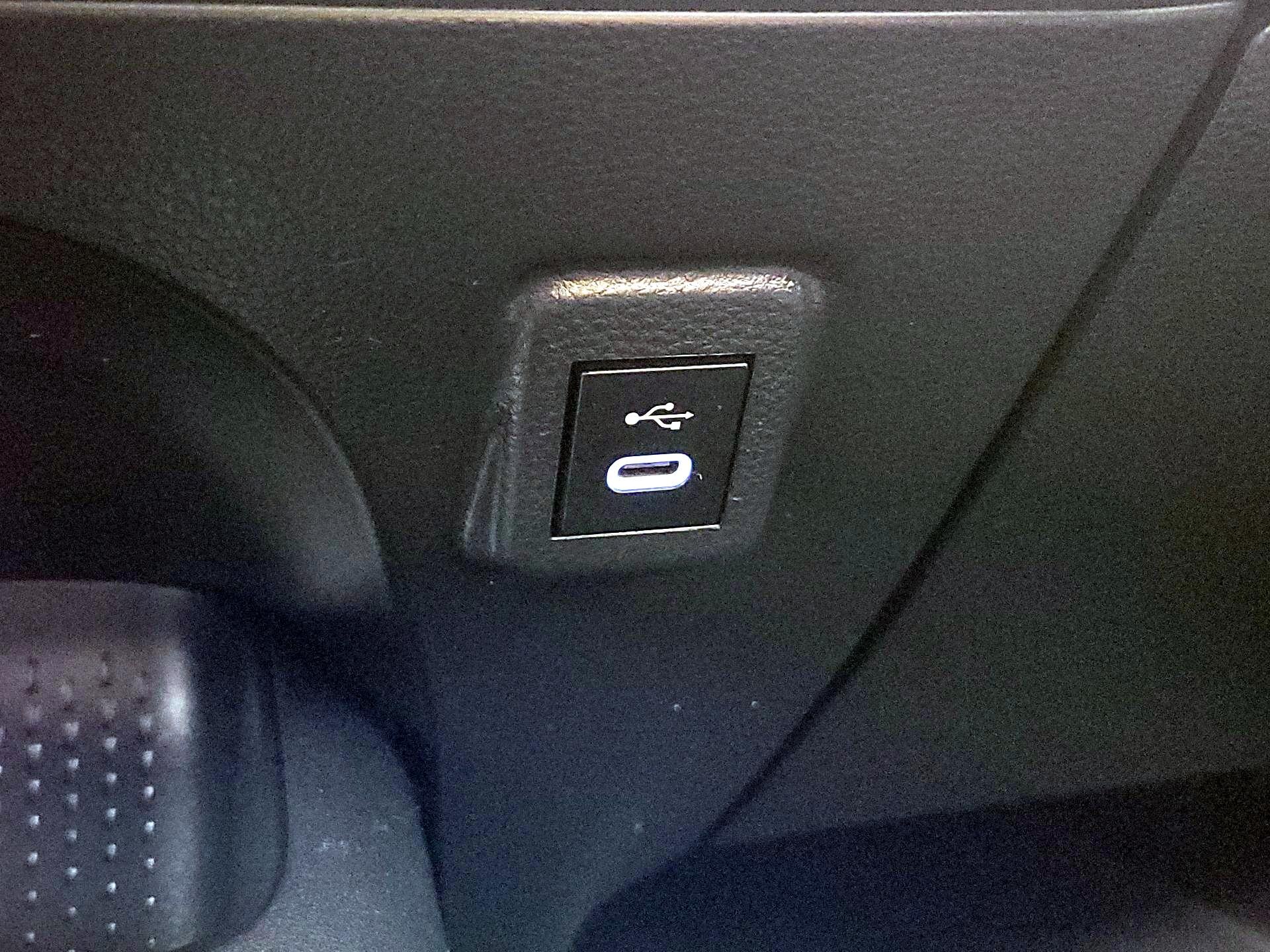 Thumbnail: 2023 Toyota Corolla - 18