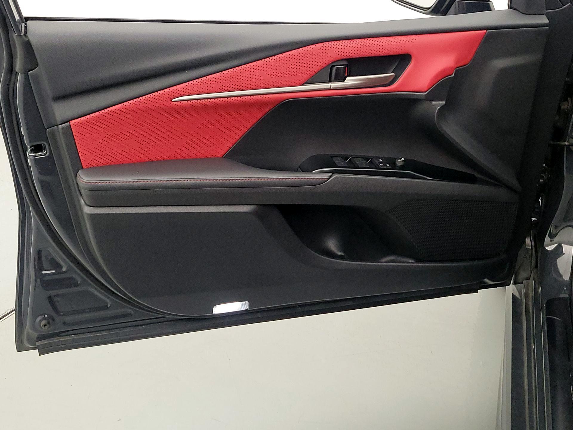 Thumbnail: 2025 Toyota Camry - 12