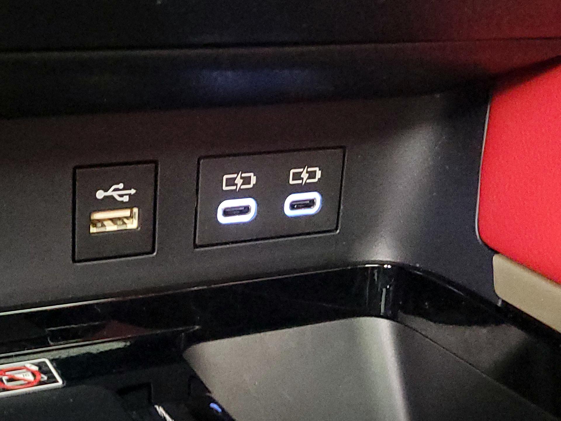 Thumbnail: 2025 Toyota Camry - 18