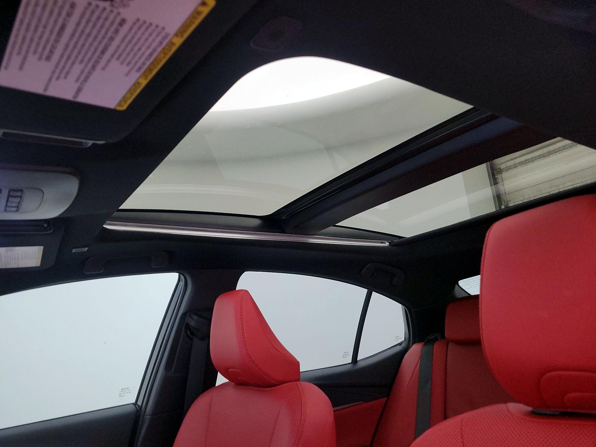 Thumbnail: 2025 Toyota Camry - 19