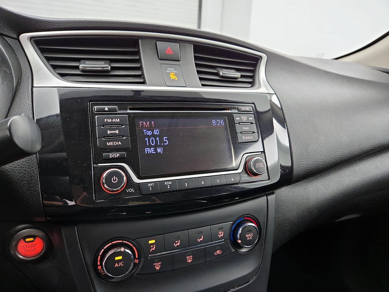 2016 Nissan Sentra SV - Photo 16