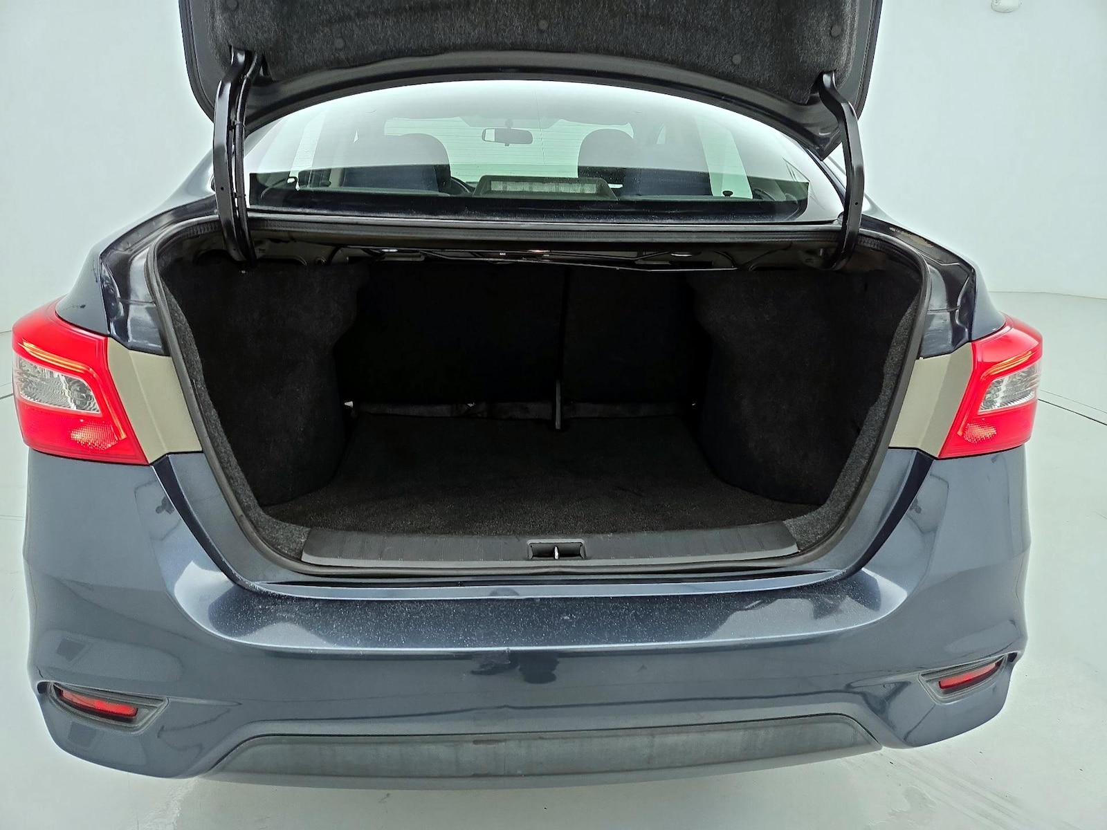 2016 Nissan Sentra SV - Photo 21