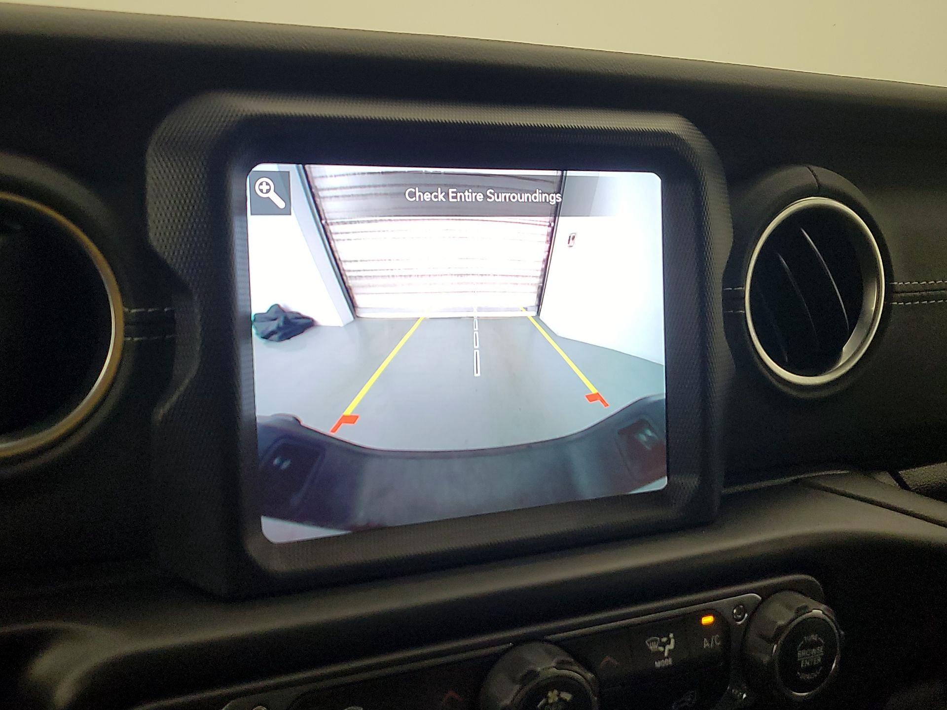 Thumbnail: 2022 Jeep Gladiator - 15