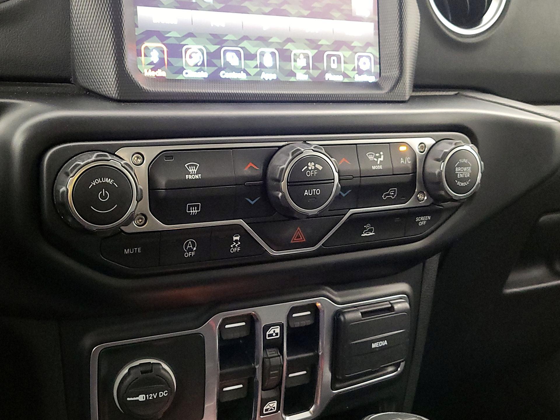 Thumbnail: 2022 Jeep Gladiator - 17