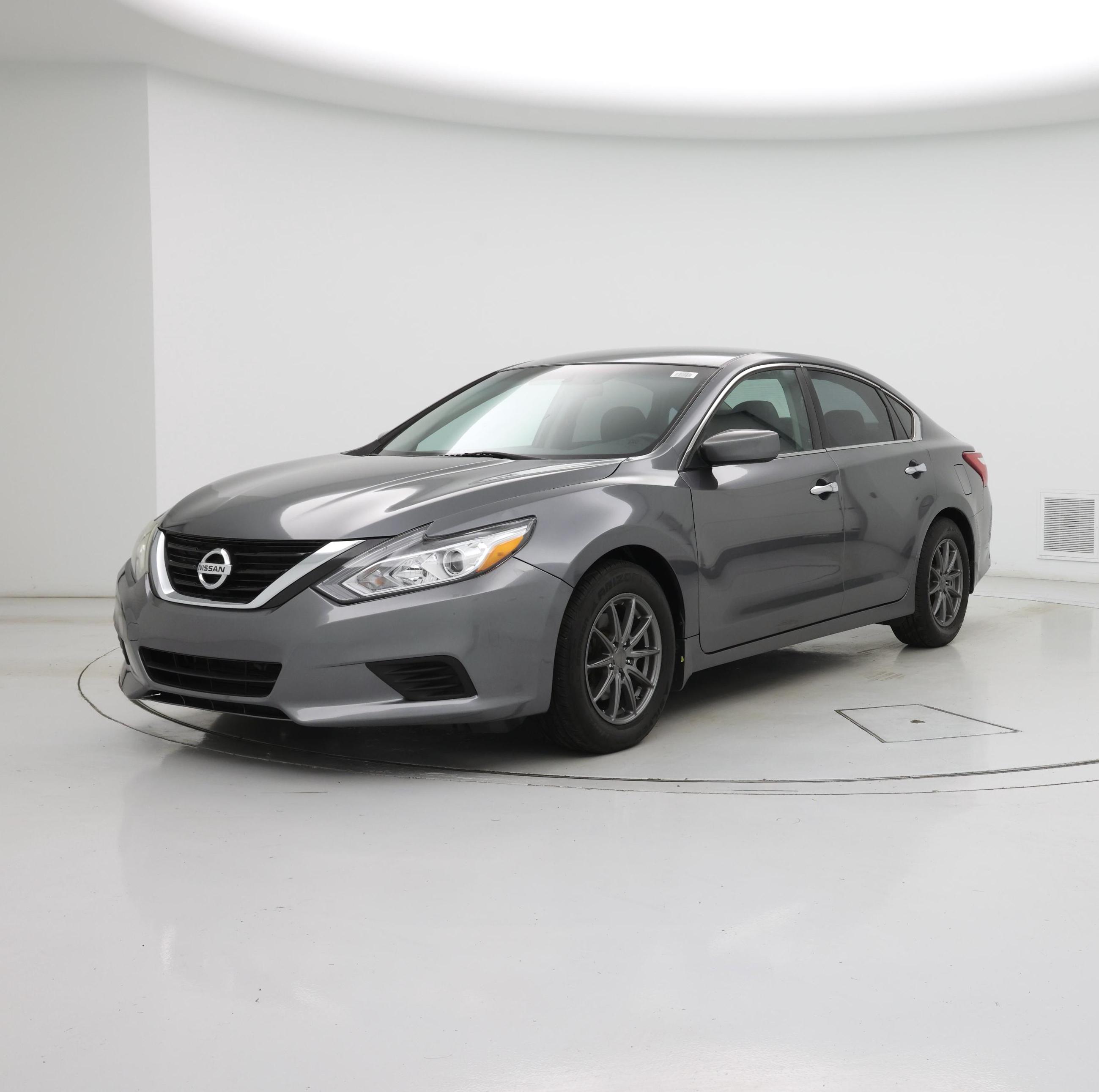 Thumbnail: 2016 Nissan Altima - 4