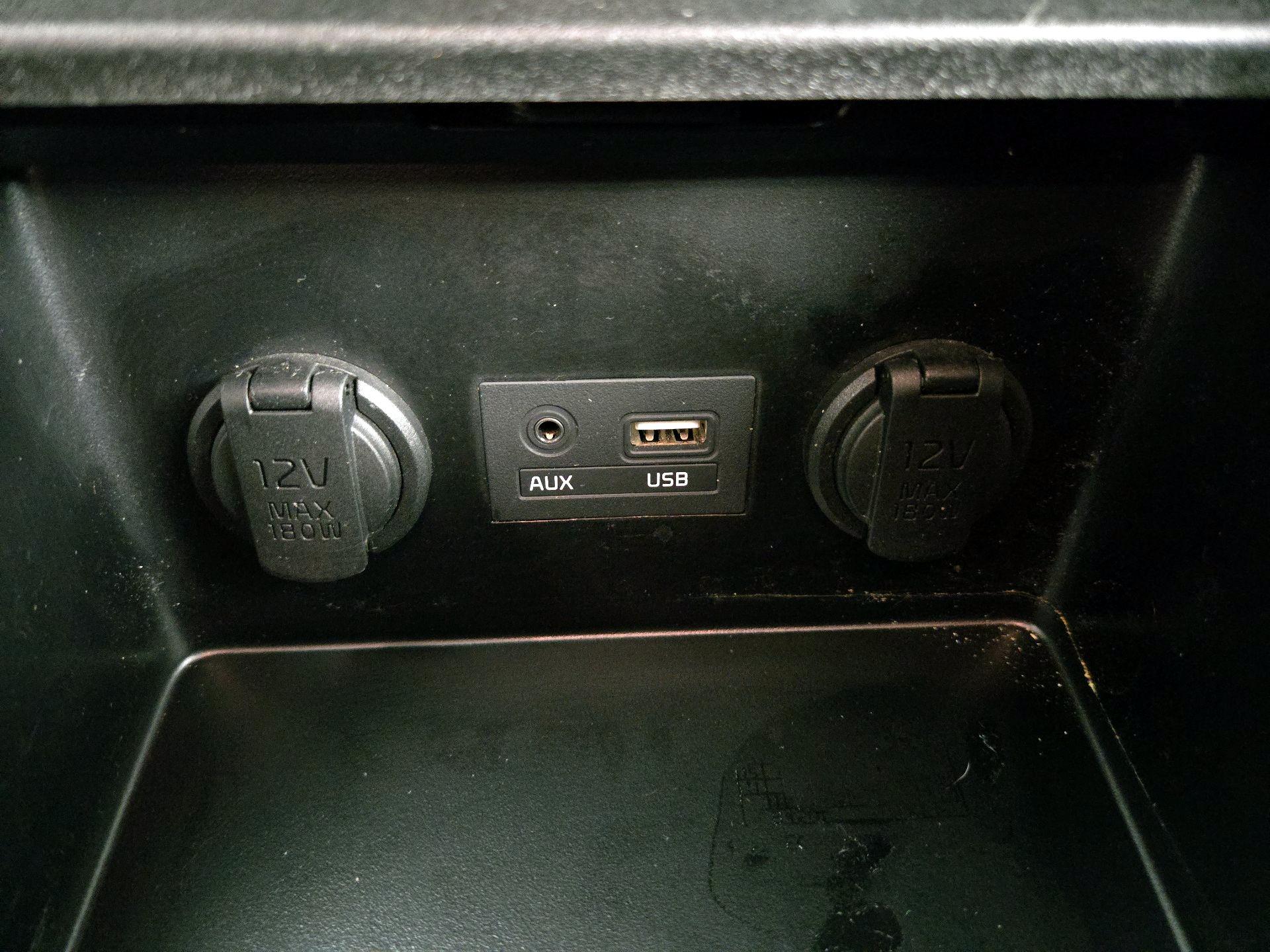 Thumbnail: 2016 Kia Forte - 18