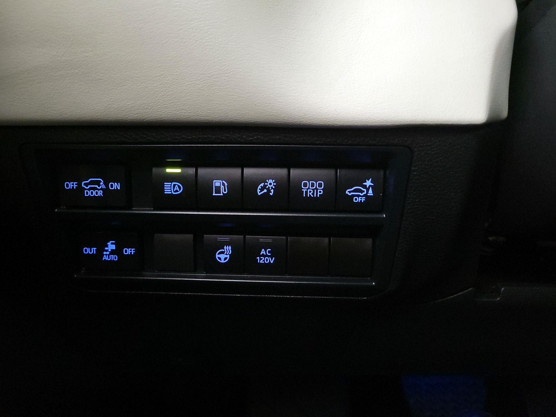 Thumbnail: 2024 Toyota Sequoia - 13