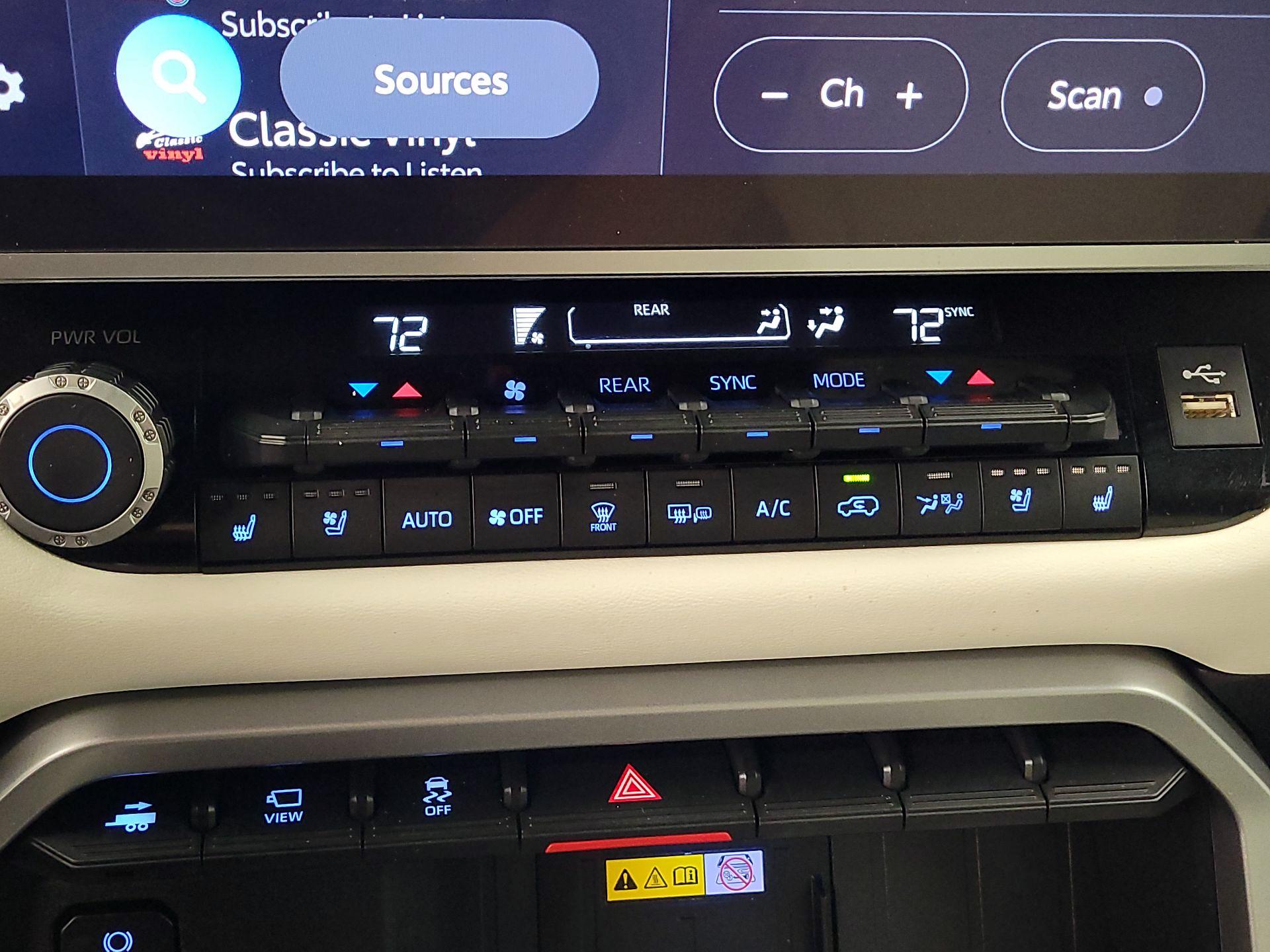 Thumbnail: 2024 Toyota Sequoia - 17