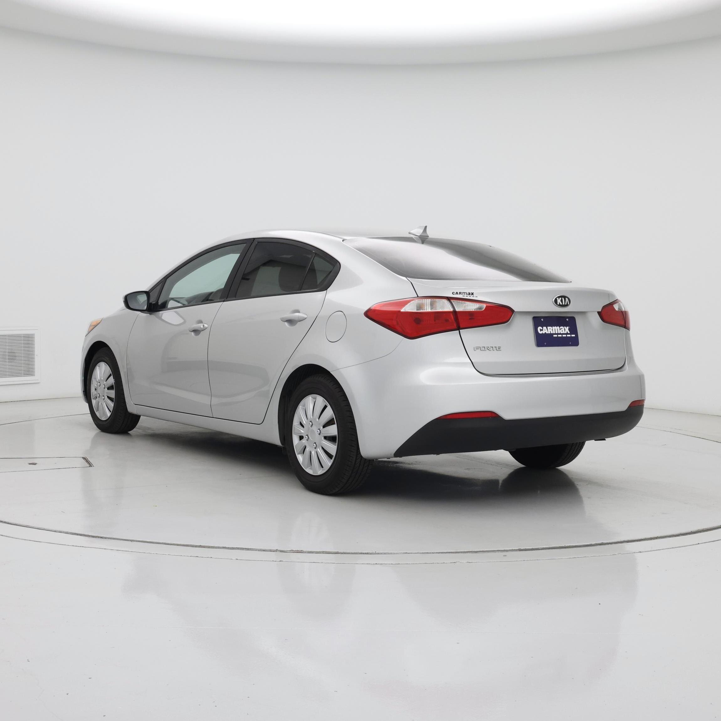 Thumbnail: 2016 Kia Forte - 2