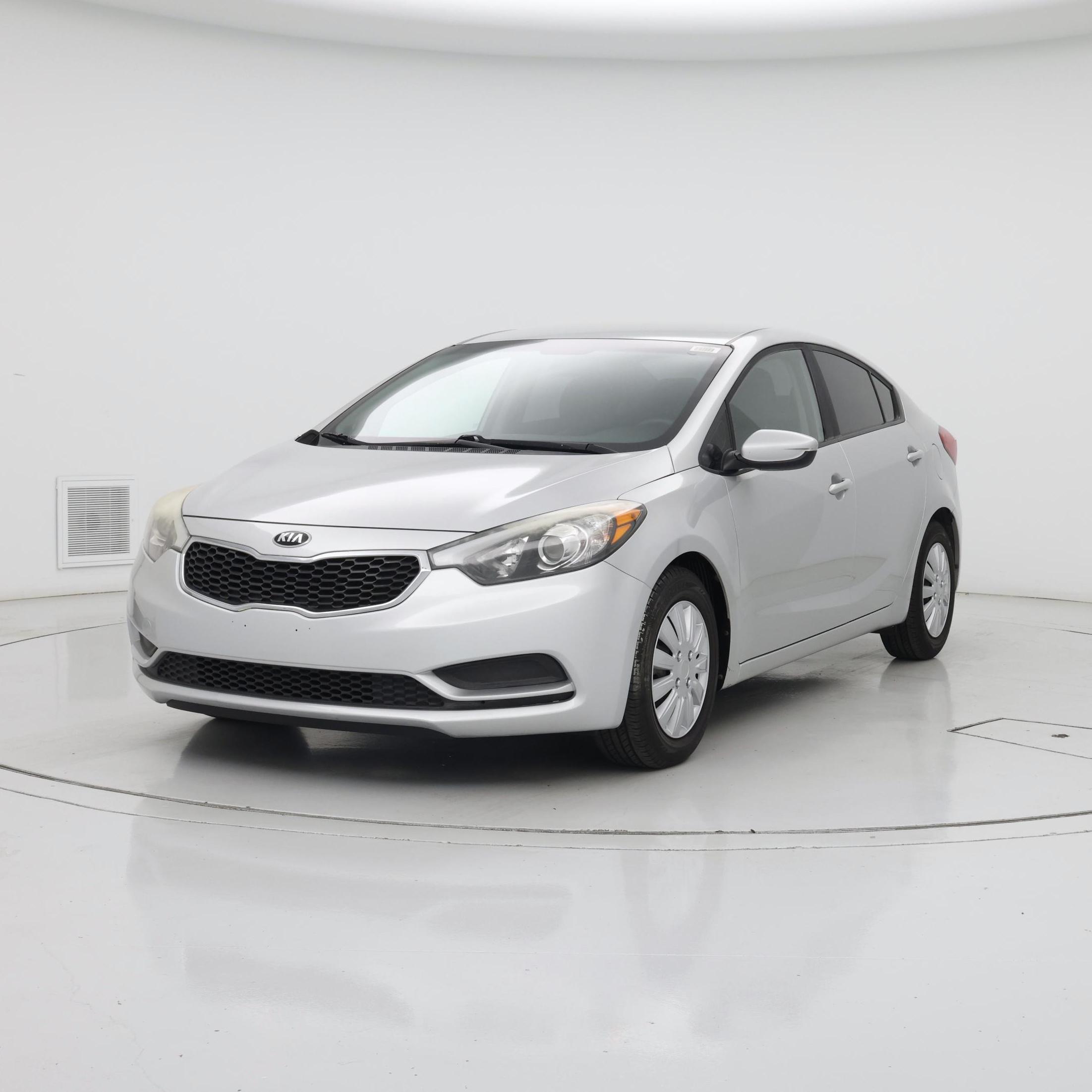 Thumbnail: 2016 Kia Forte - 4