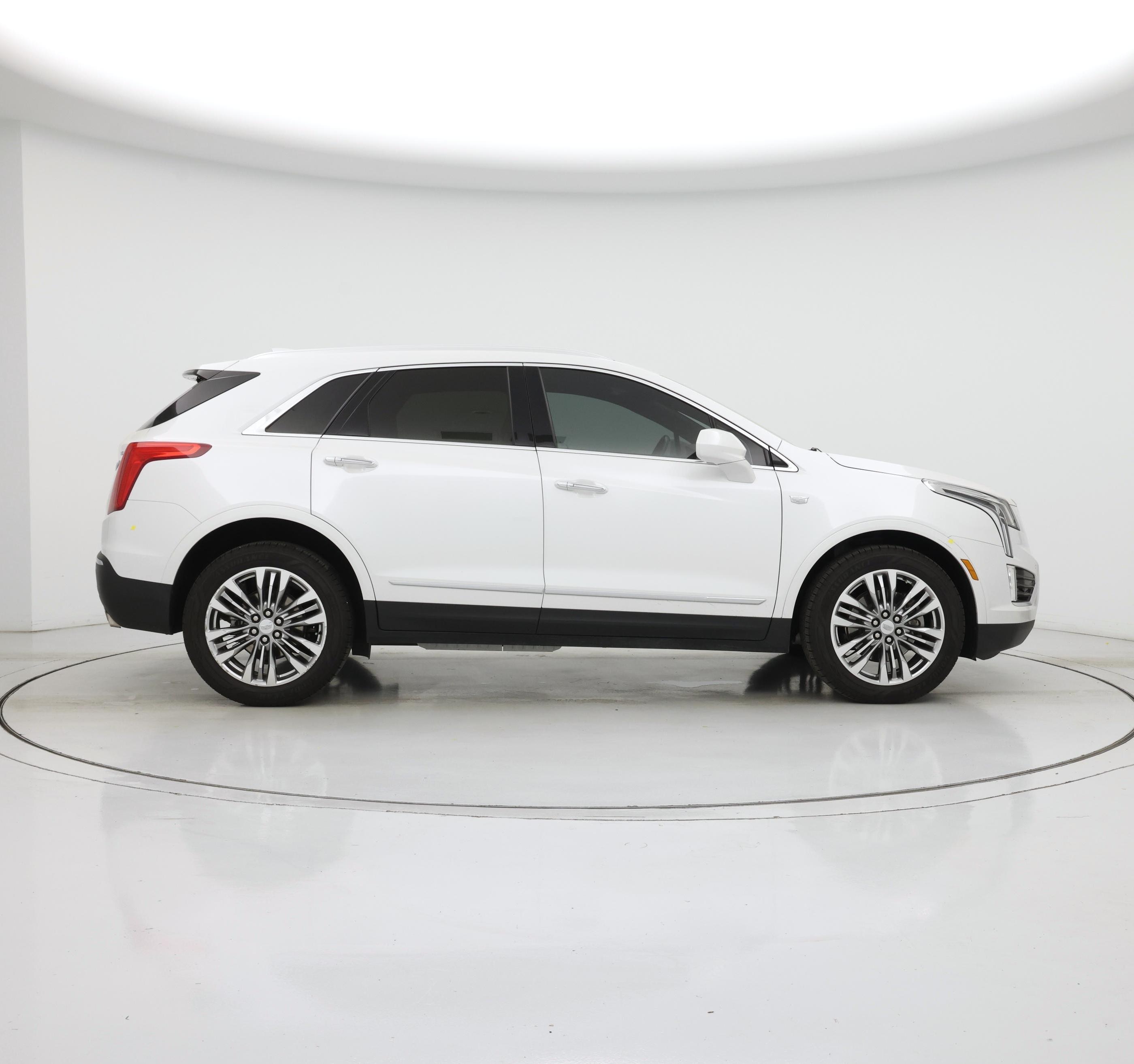 Thumbnail: 2017 Cadillac XT5 - 7