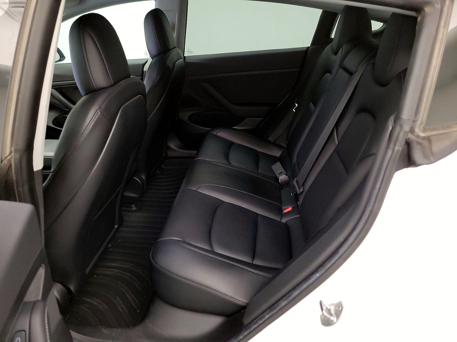 Thumbnail: 2021 Tesla Model 3 - 18