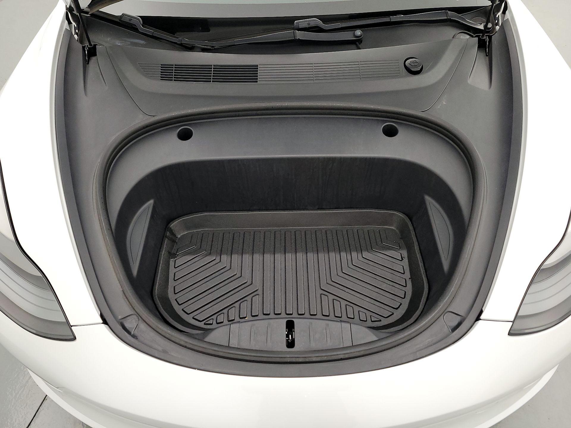 Thumbnail: 2021 Tesla Model 3 - 20