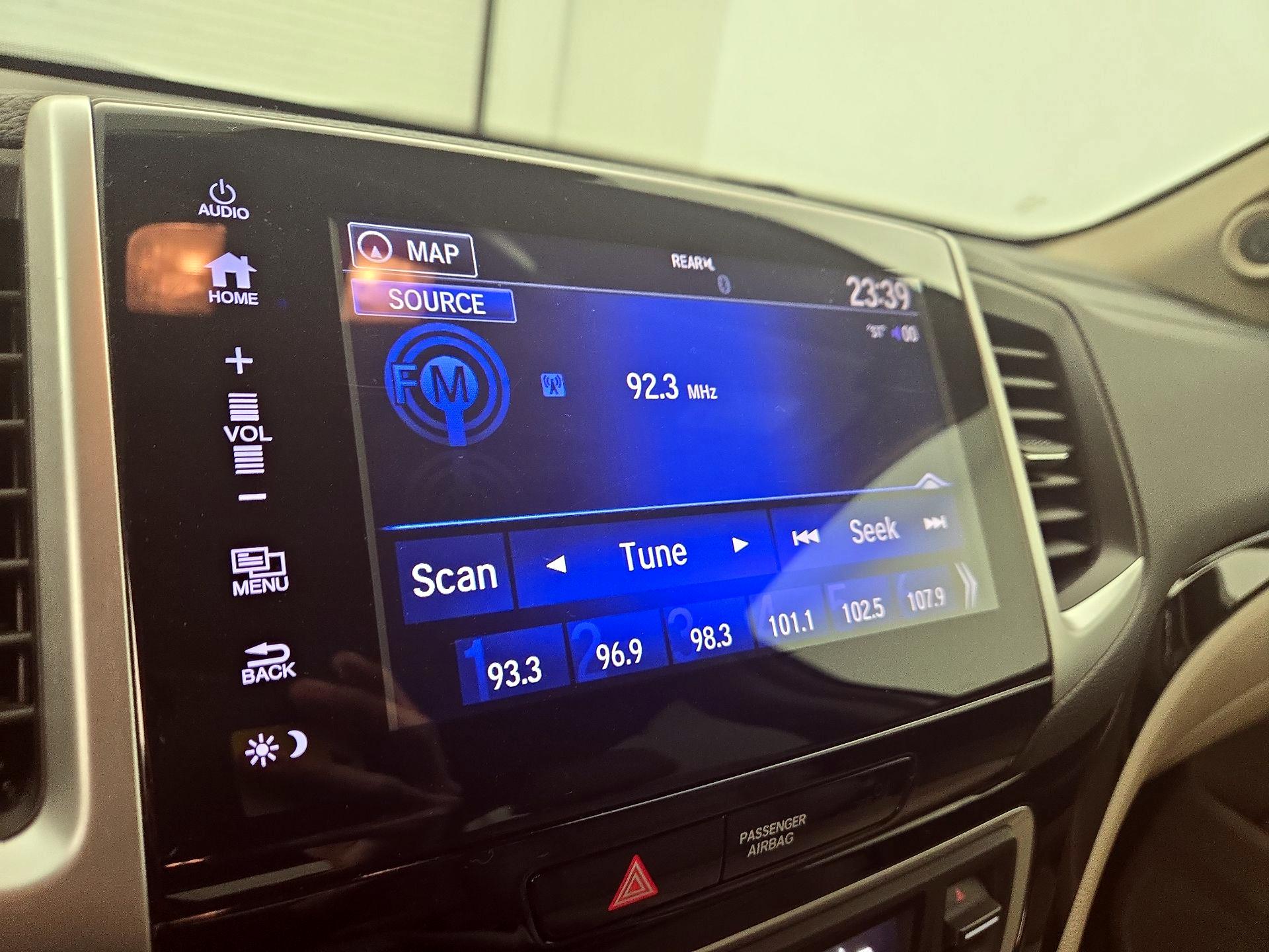 Thumbnail: 2018 Honda Pilot - 15