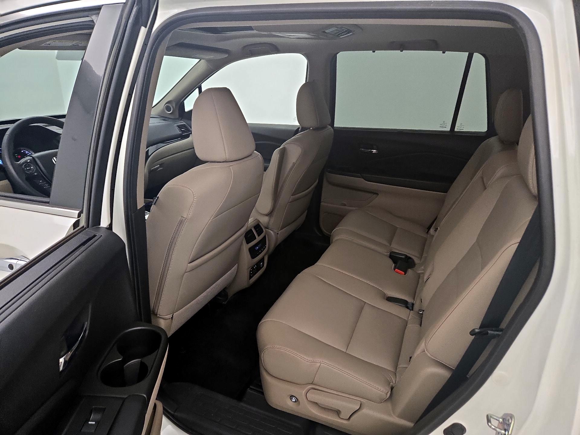 Thumbnail: 2018 Honda Pilot - 20