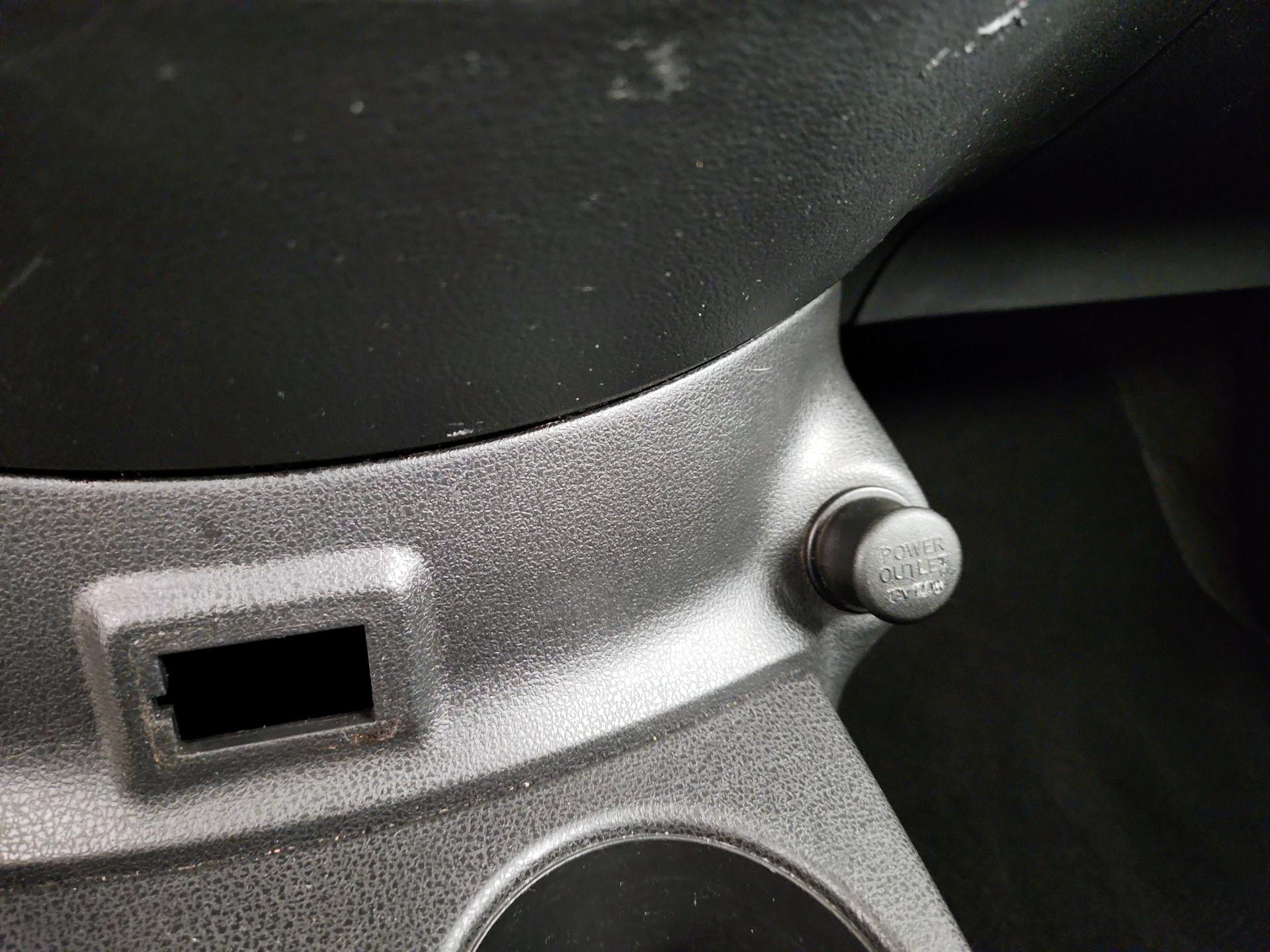 Thumbnail: 2017 Nissan Versa - 17