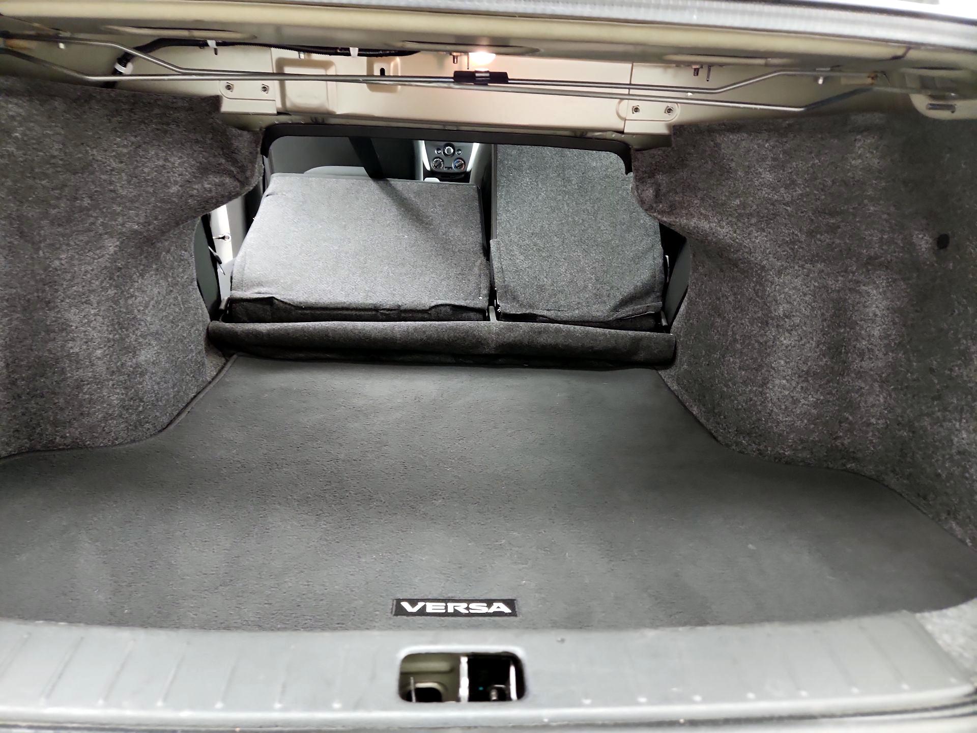 Thumbnail: 2017 Nissan Versa - 20